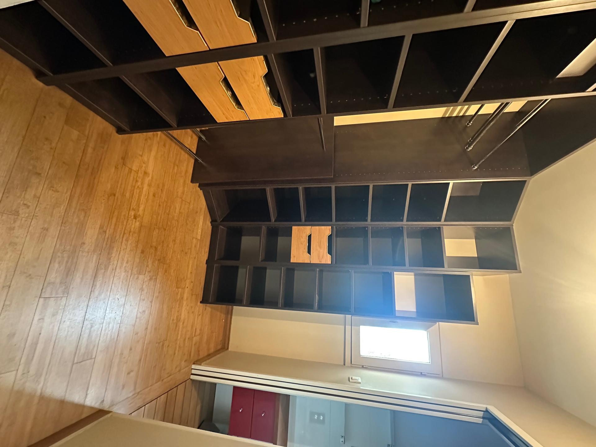 Miniature photo - 8 / 11