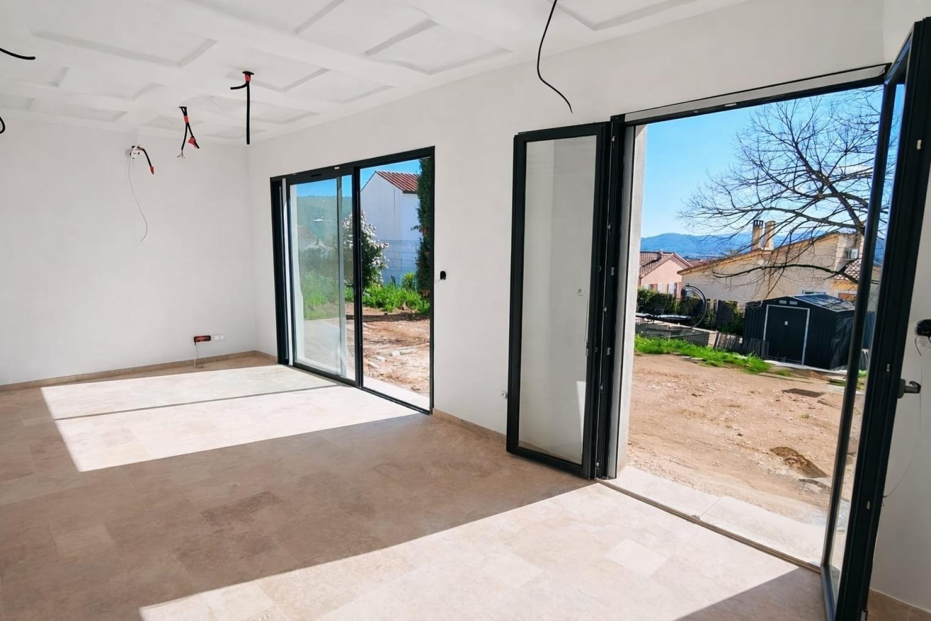 Miniature photo - 4 / 11