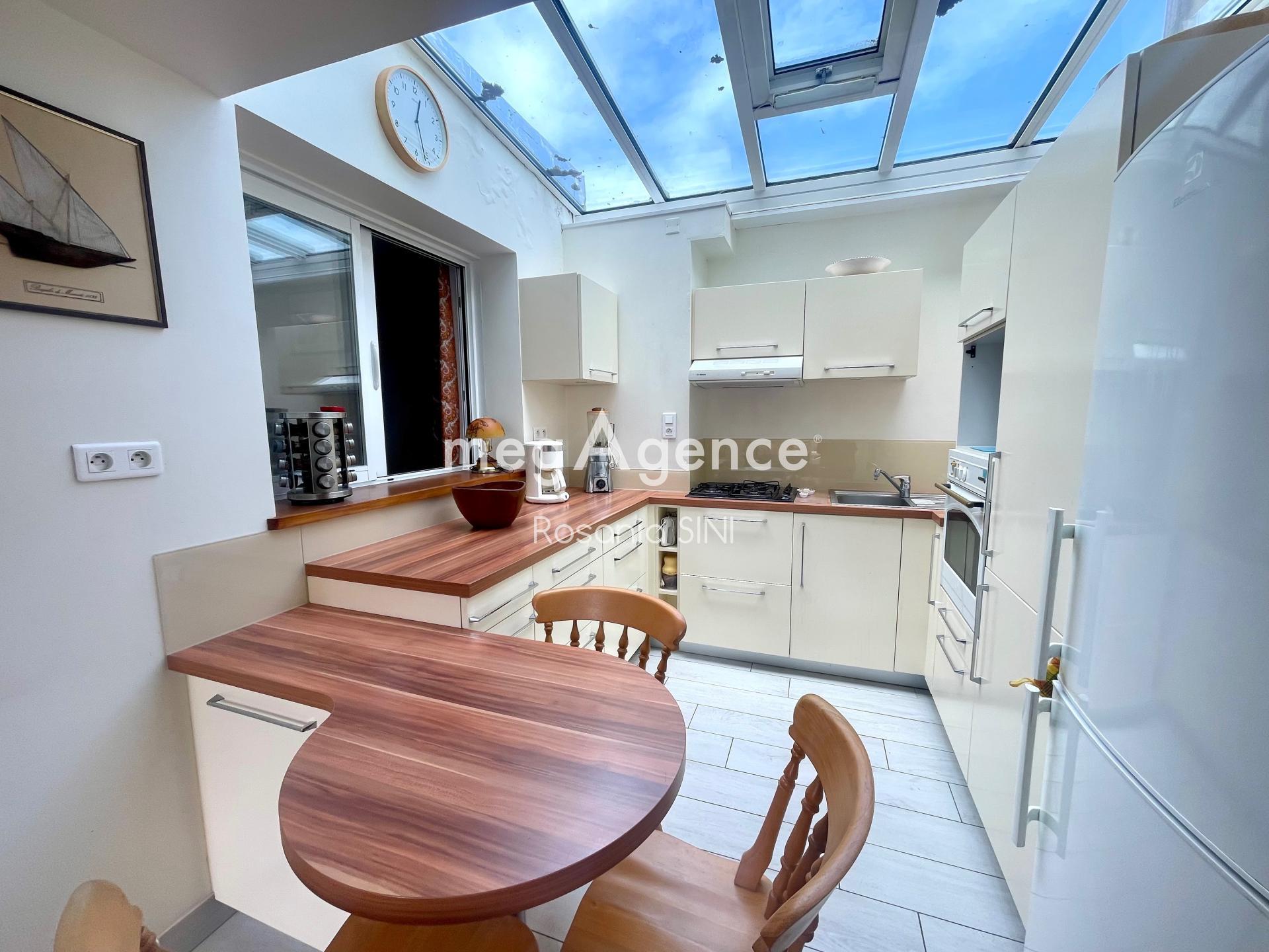 Miniature photo - 2 / 14