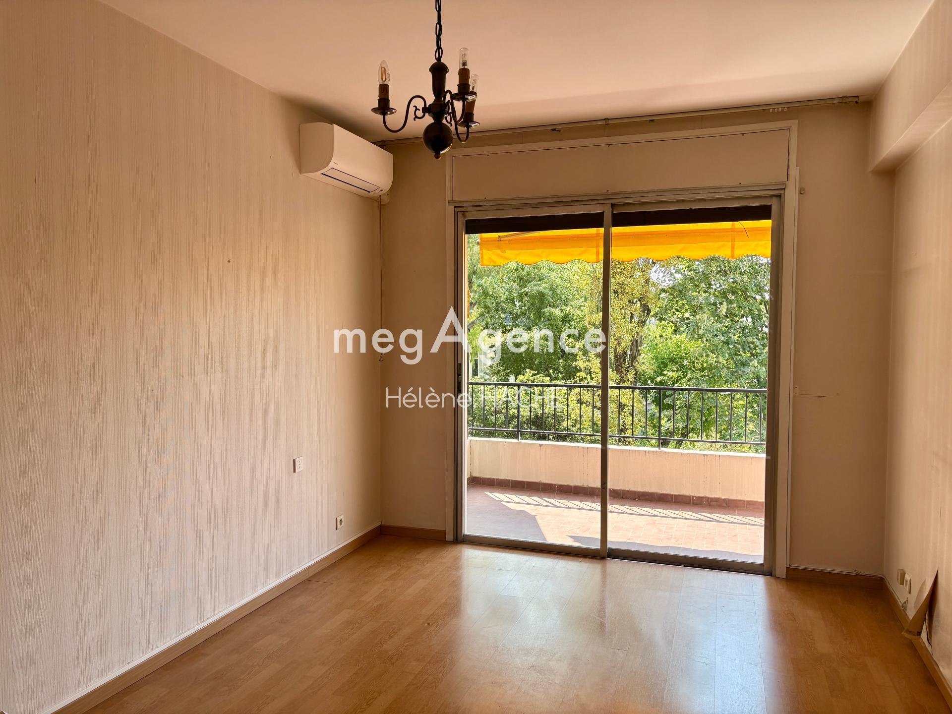 Miniature photo - 3 / 4