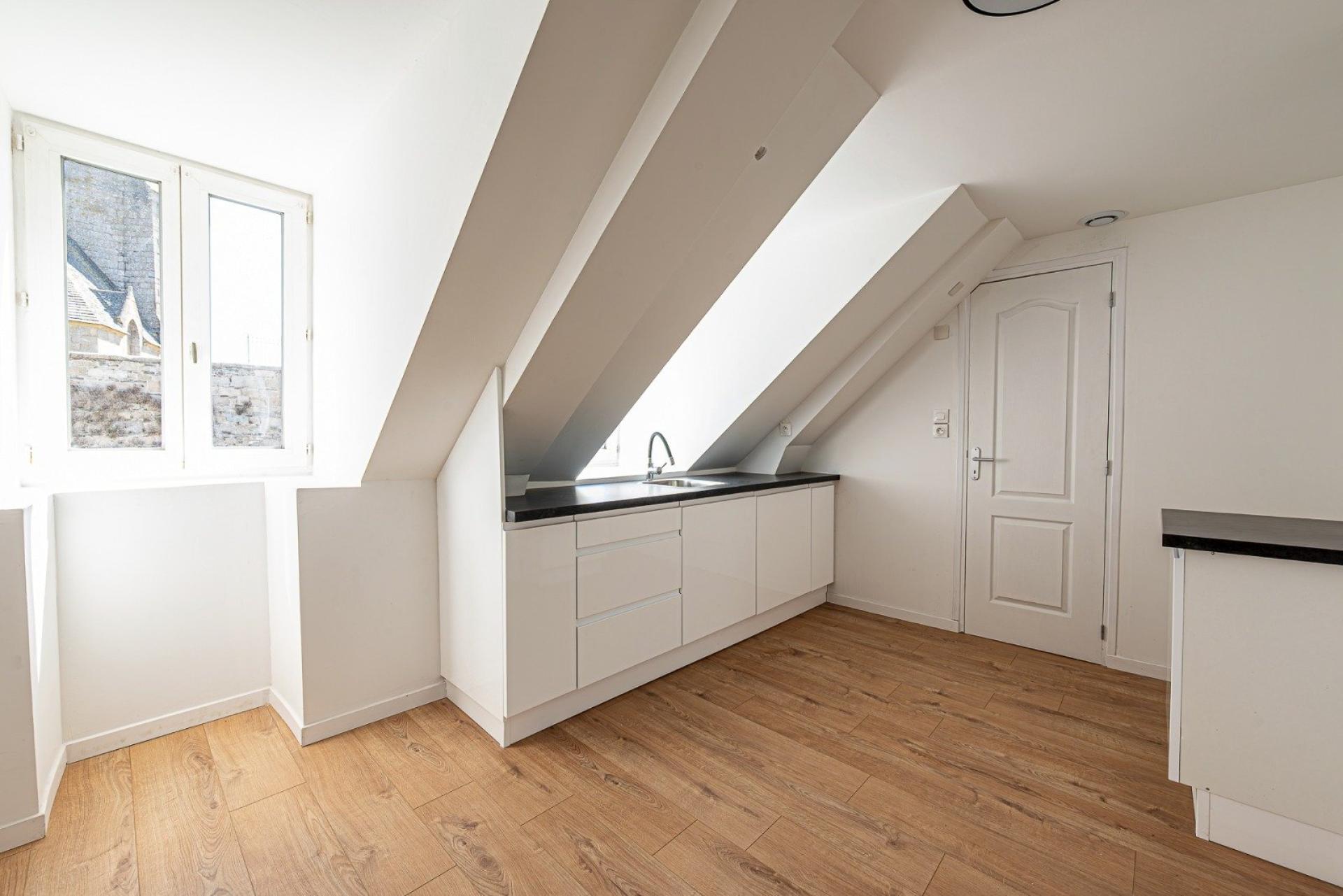 Miniature photo - 3 / 16