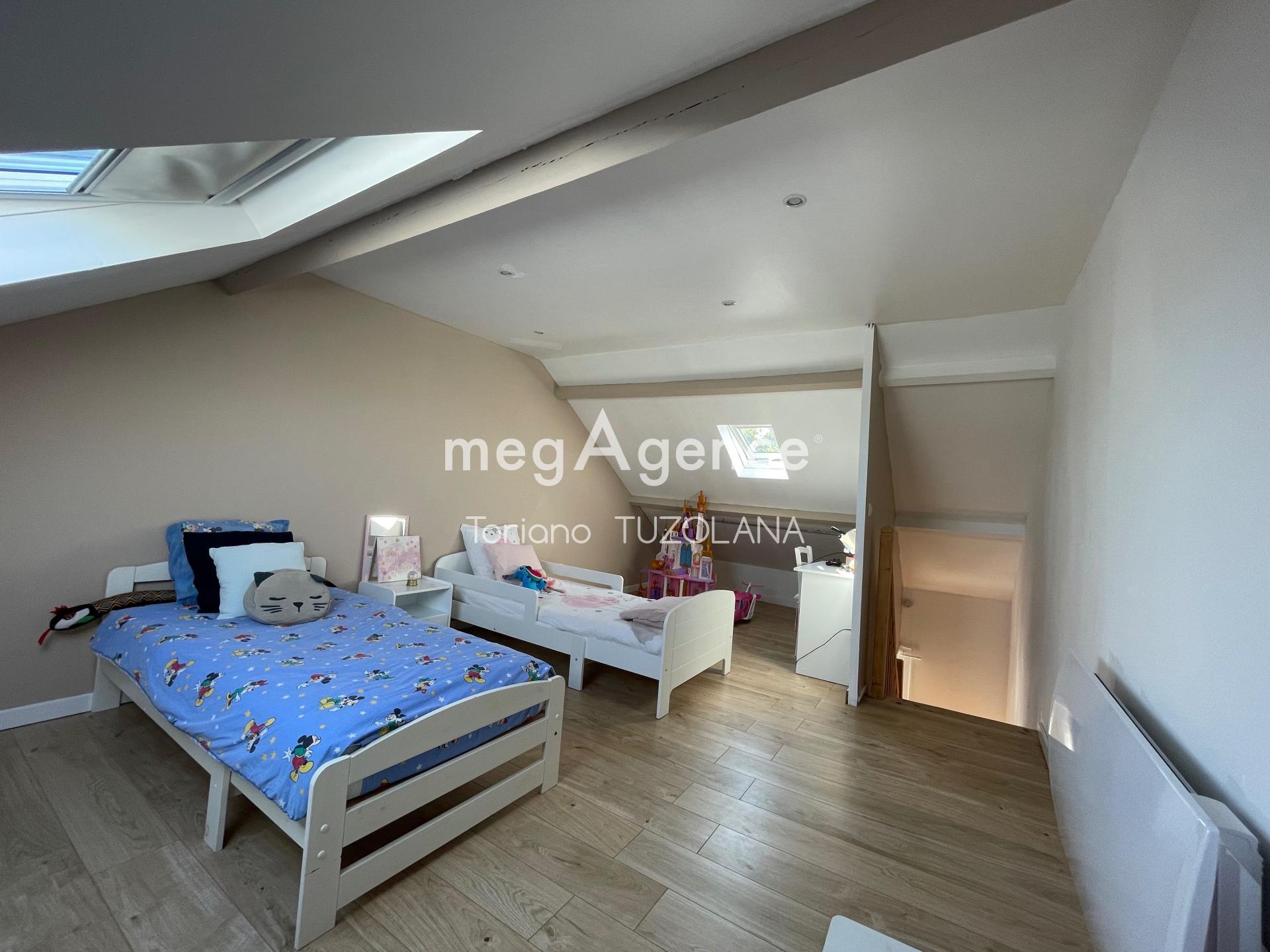 Miniature photo - 12 / 16