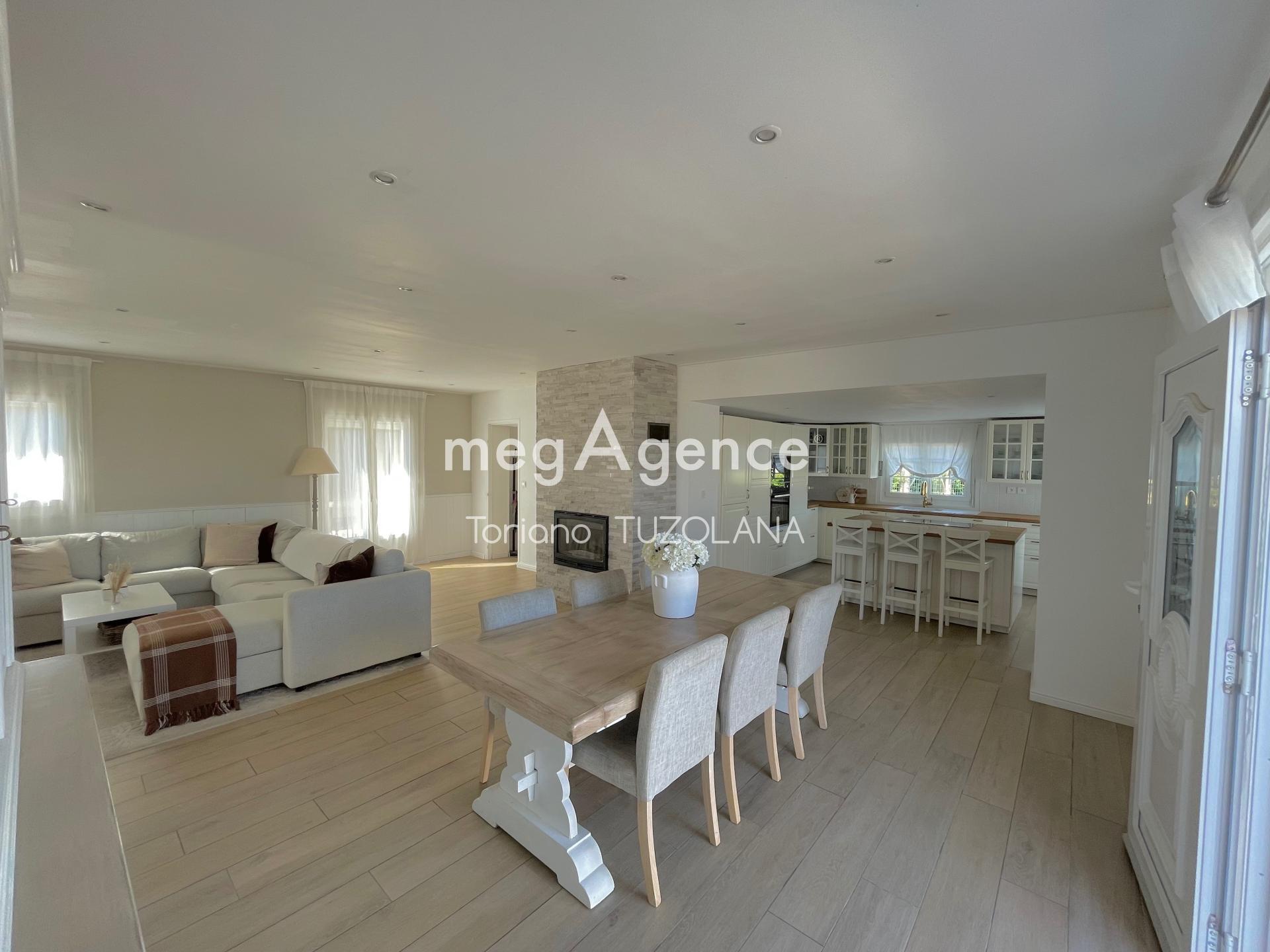 Miniature photo - 2 / 16