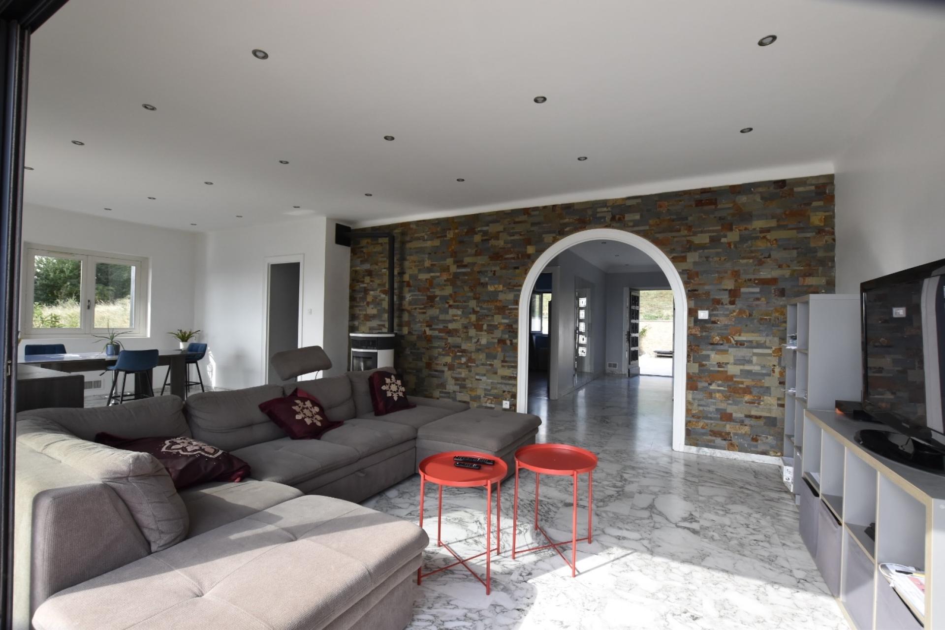 Miniature photo - 8 / 10