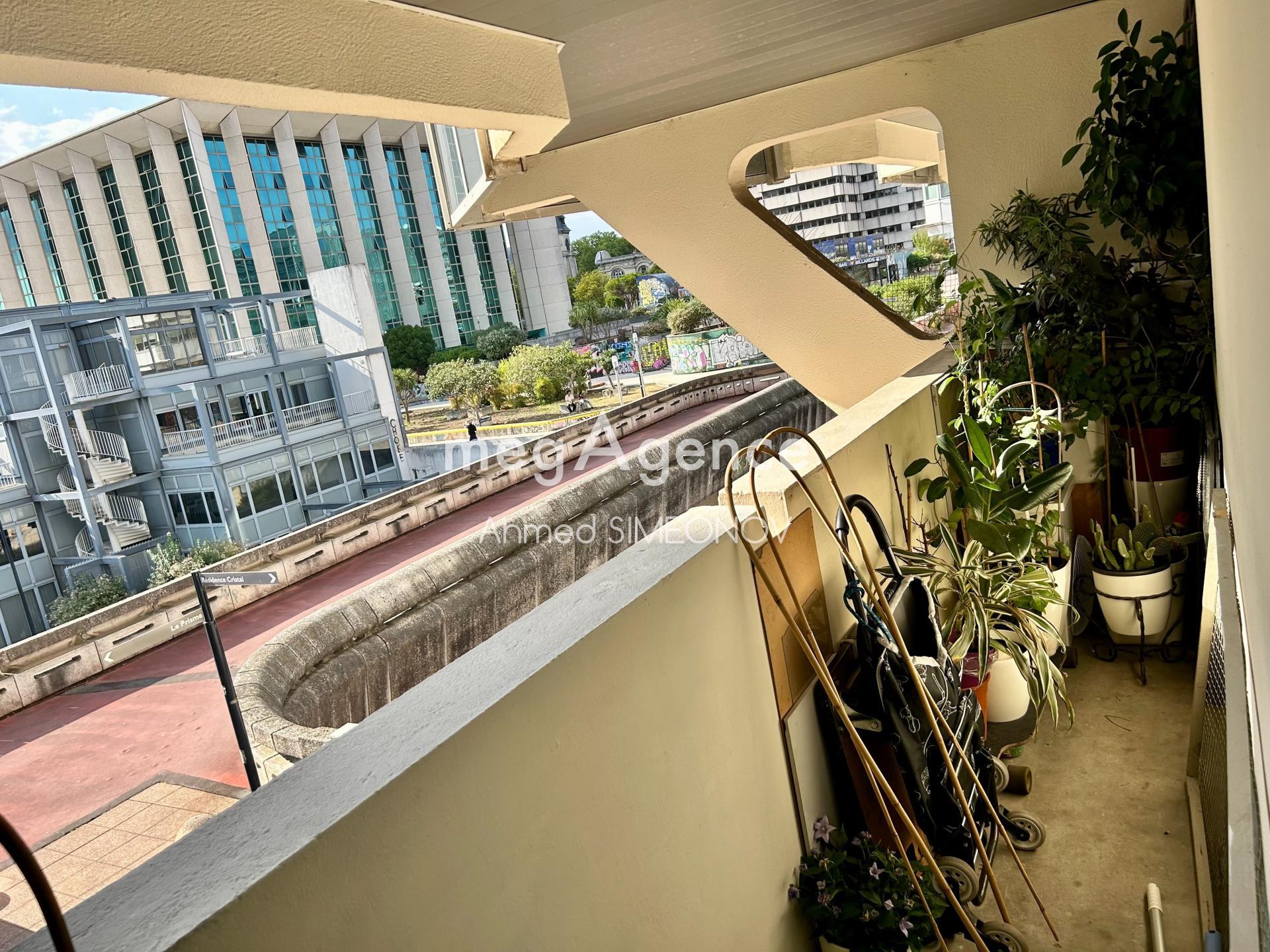 Miniature photo - 5 / 9