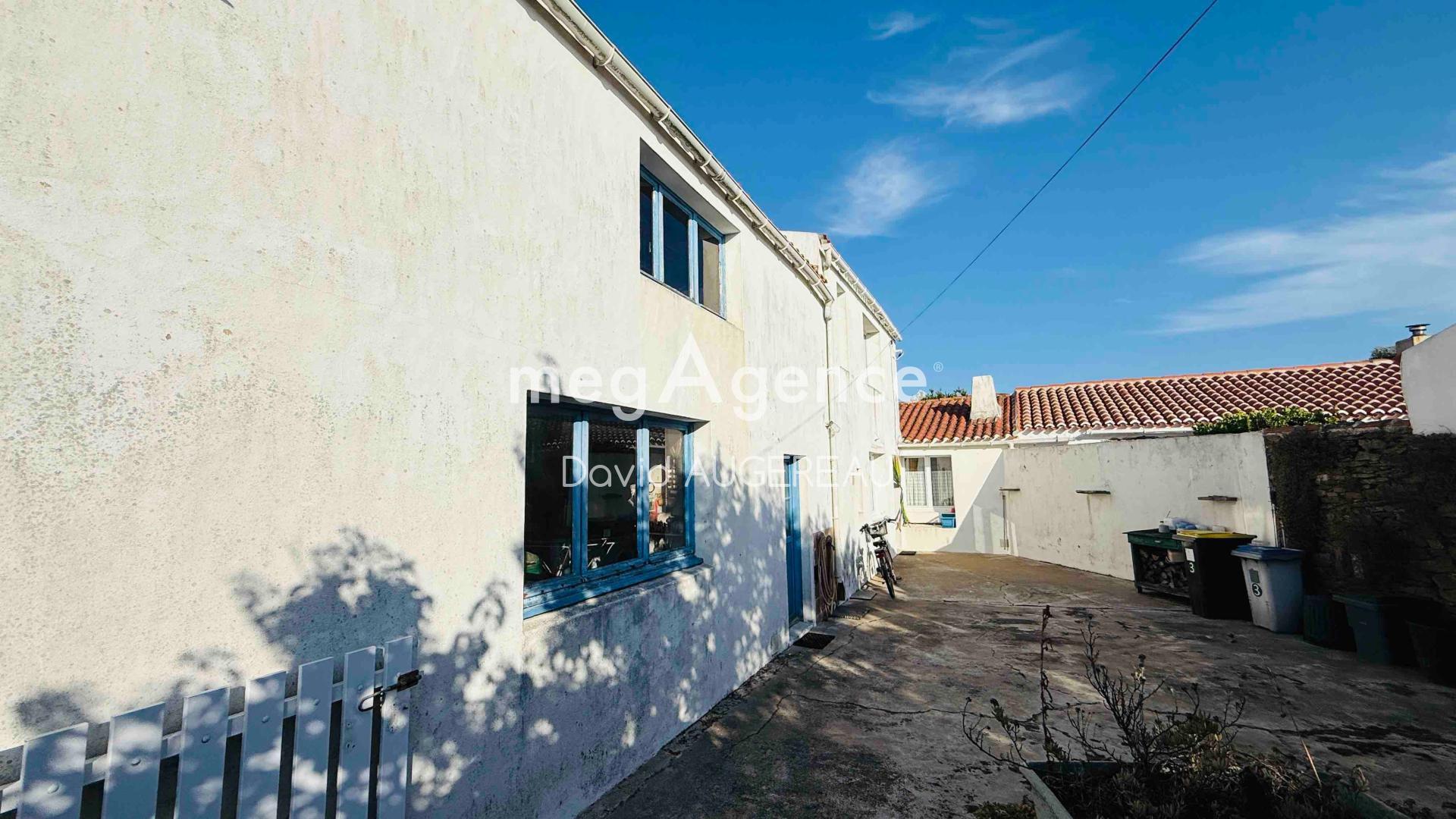 Miniature photo - 2 / 12