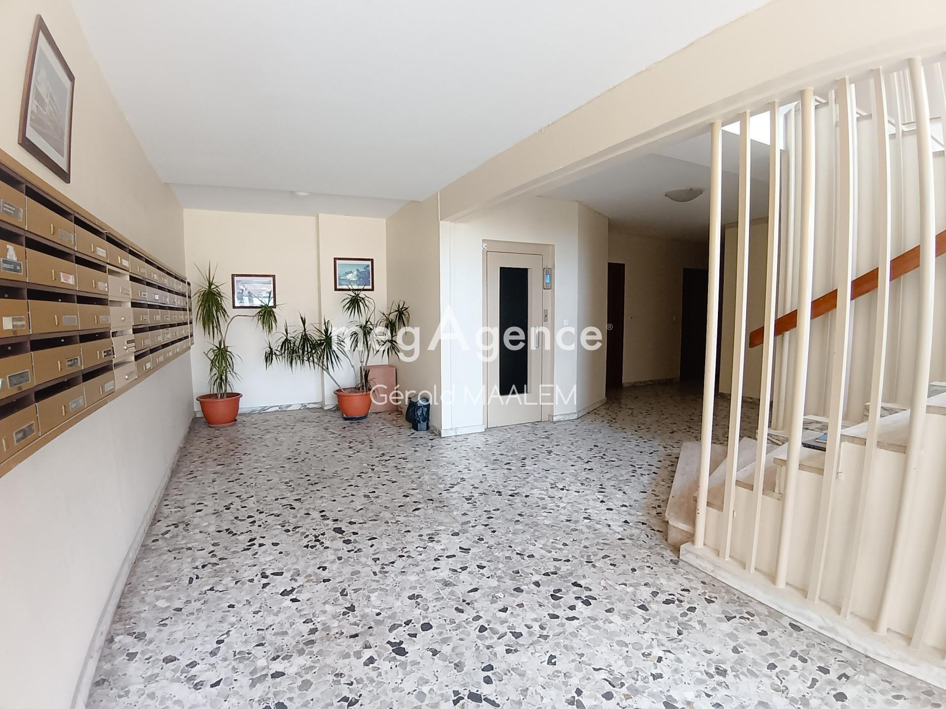 Miniature photo - 9 / 10