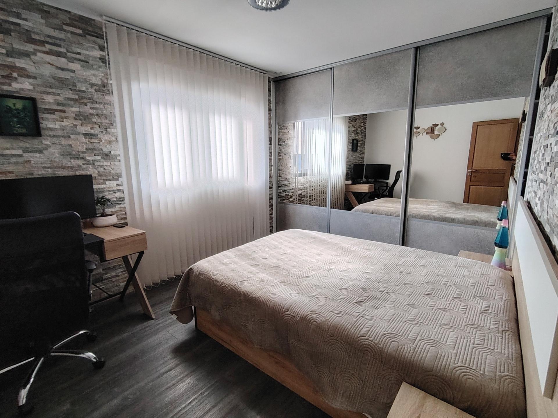 Miniature photo - 18 / 20