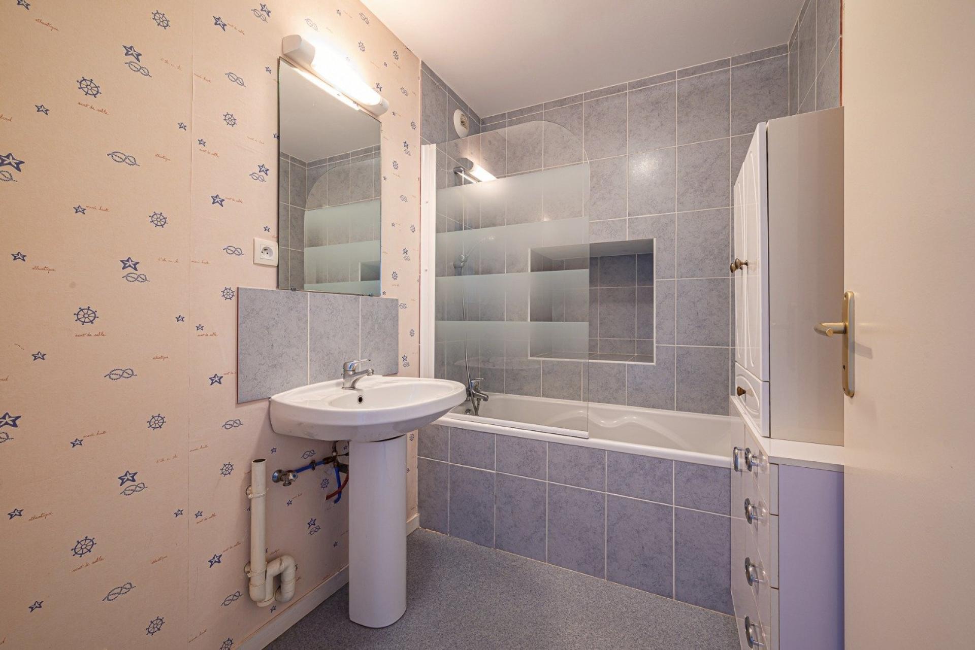 Miniature photo - 8 / 10