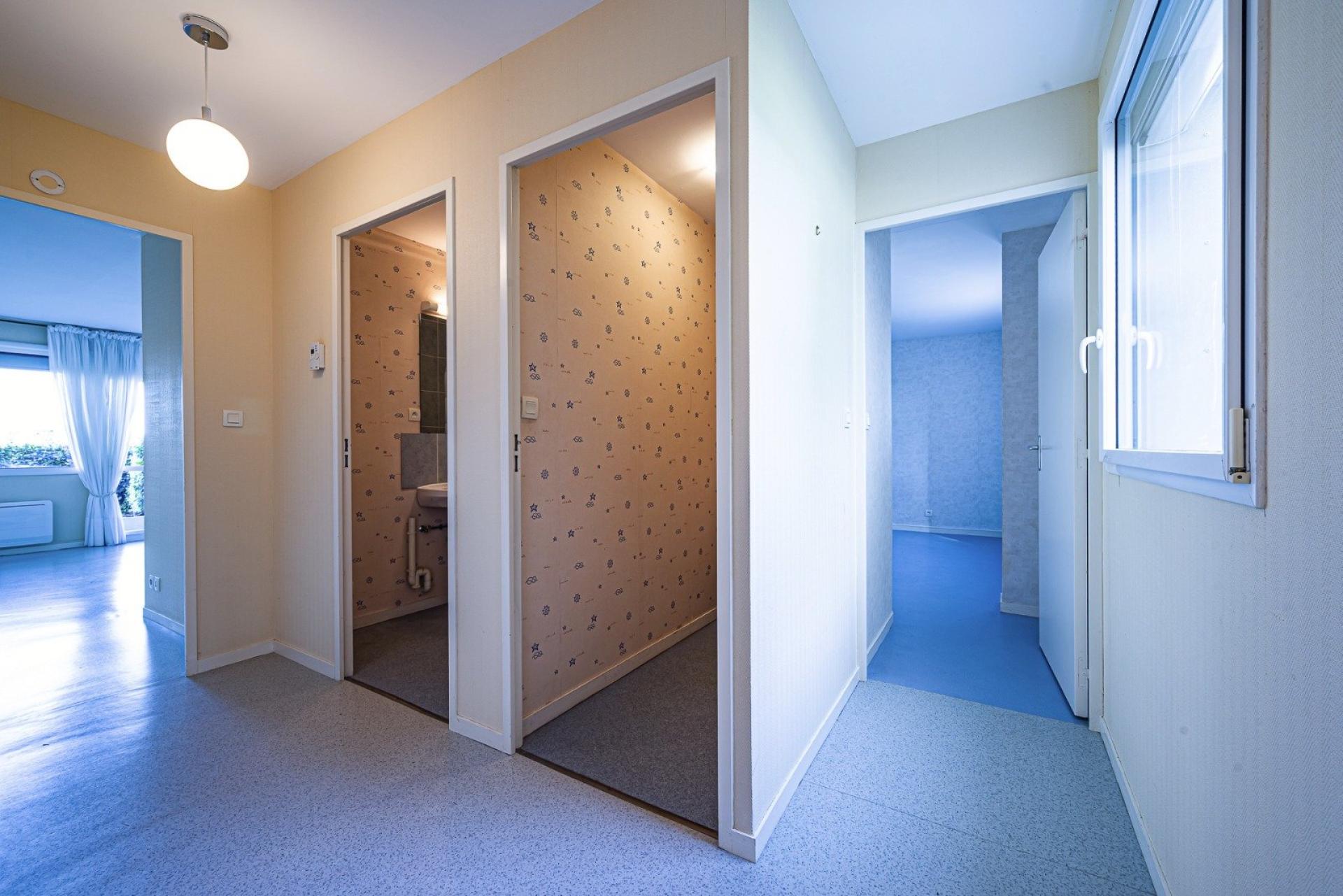 Miniature photo - 7 / 10