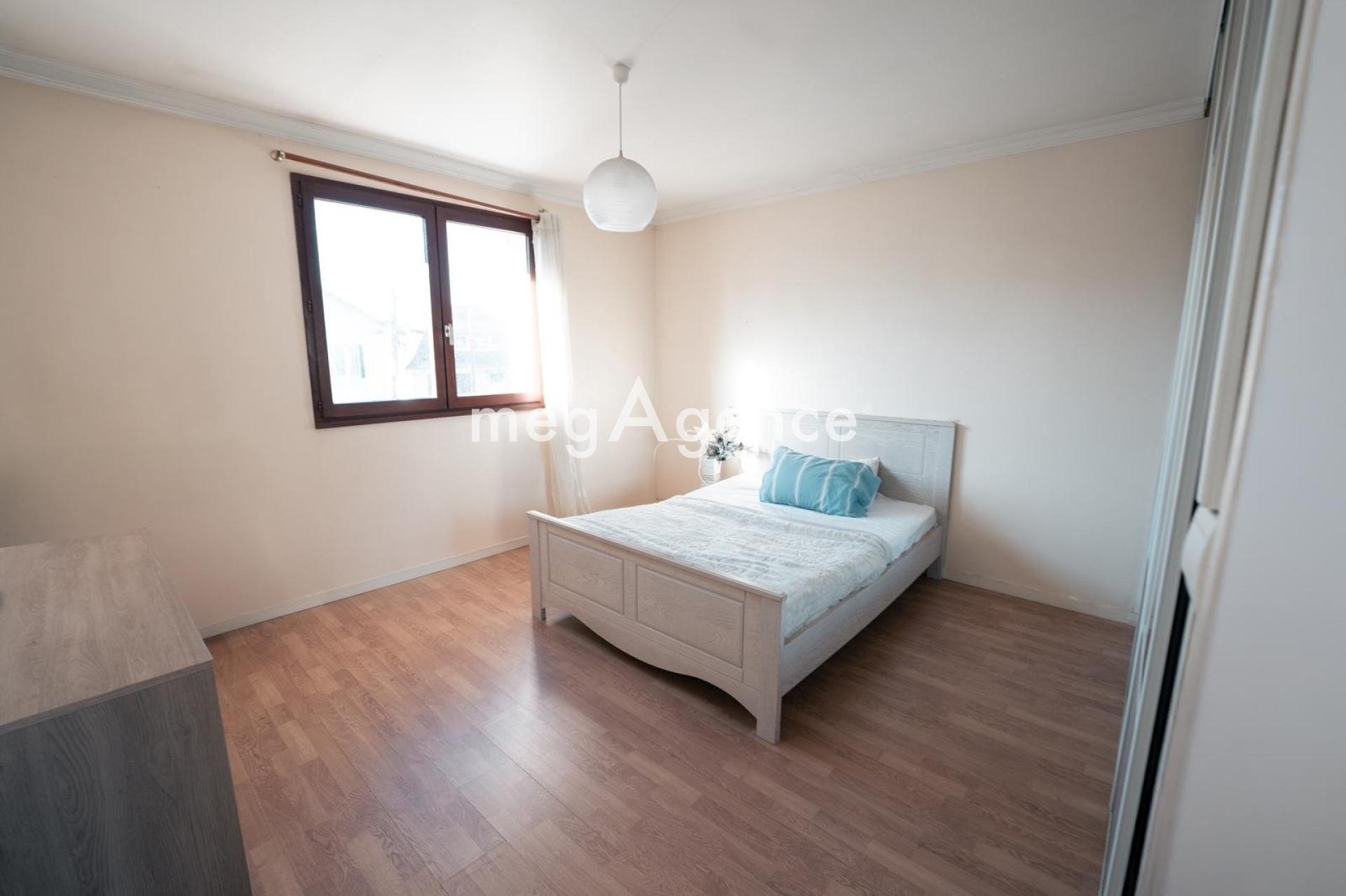 Miniature photo - 3 / 4