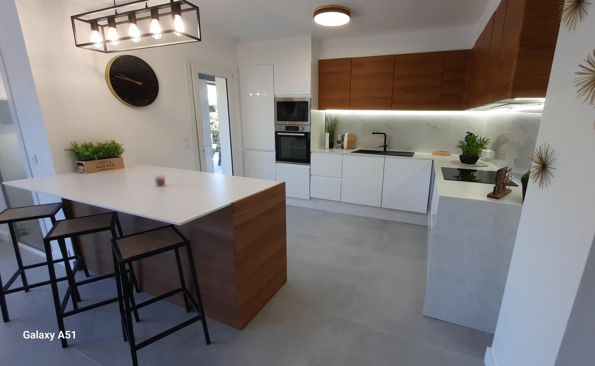 Miniature photo - 4 / 13