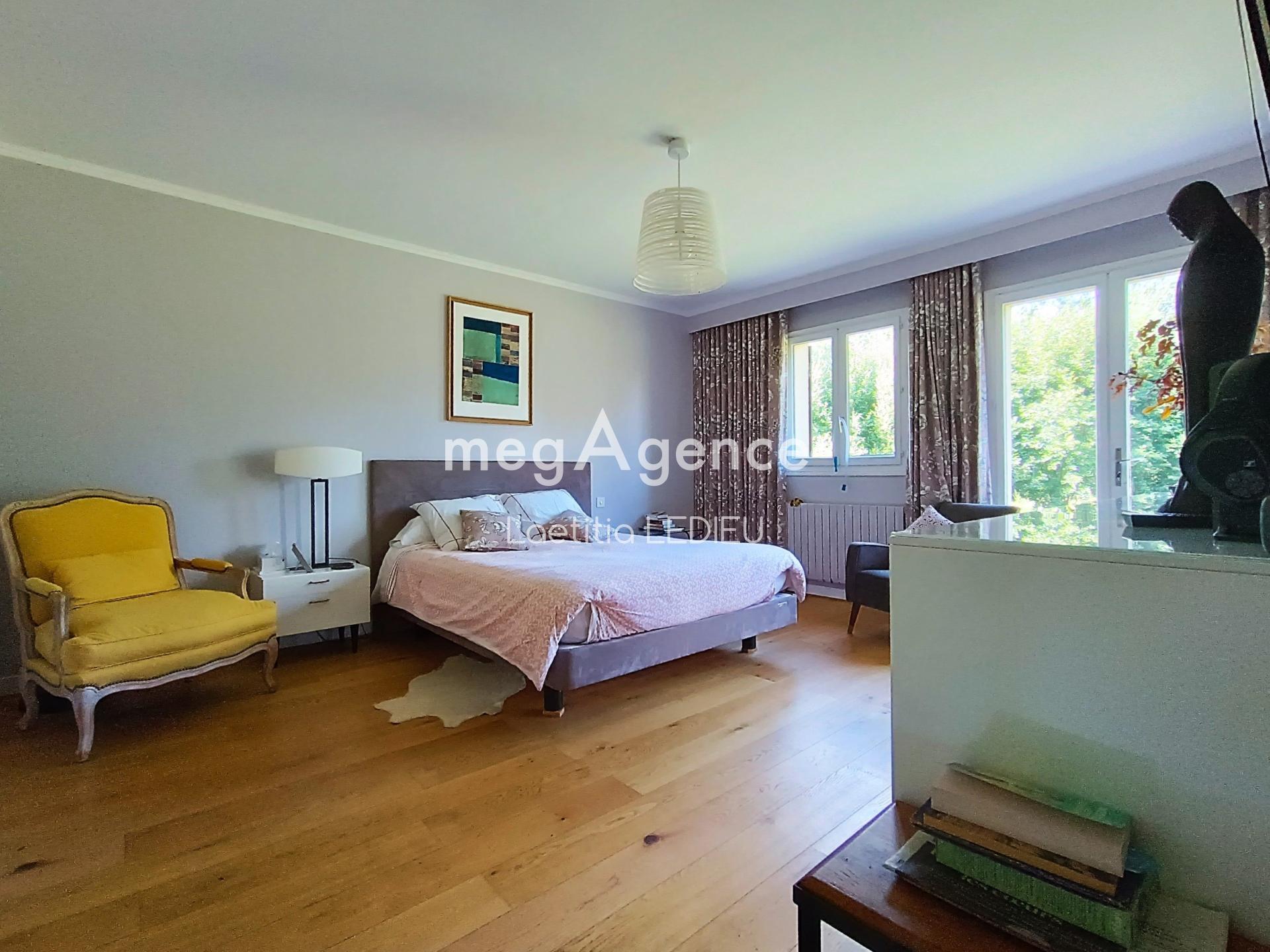 Miniature photo - 9 / 19