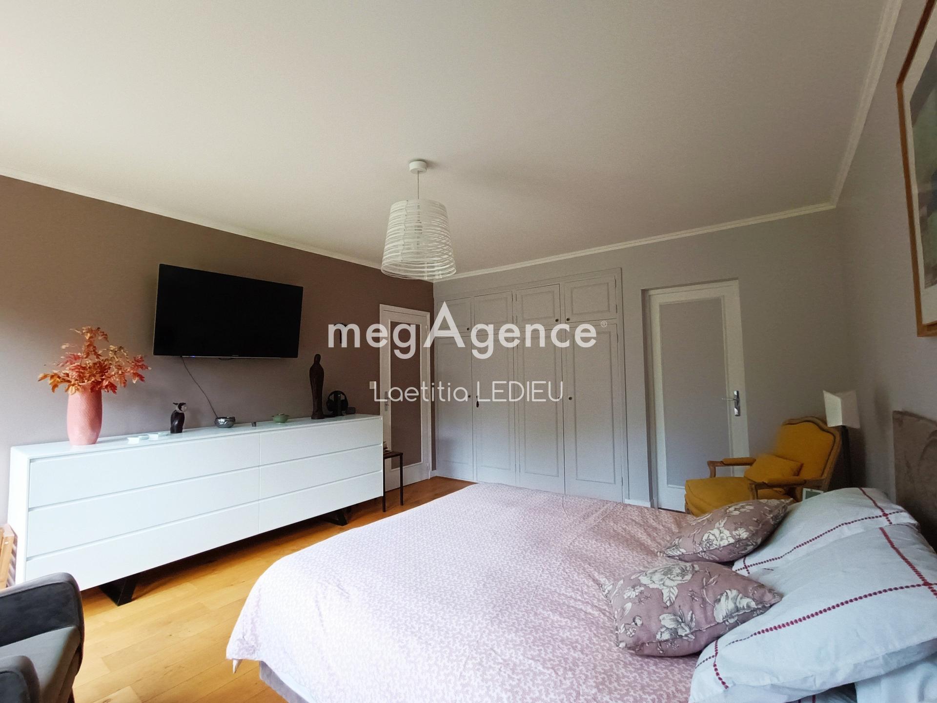 Miniature photo - 8 / 19