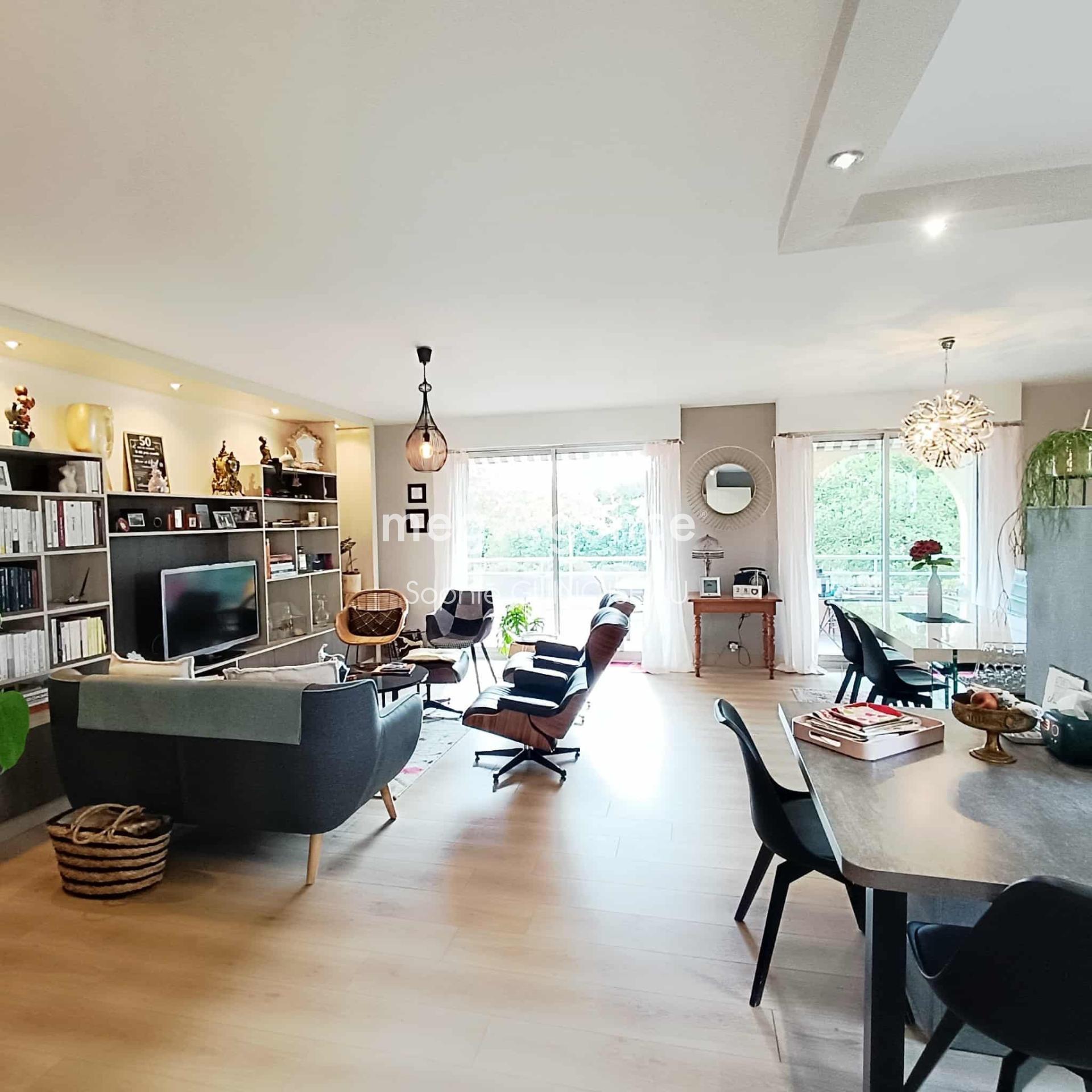 Miniature photo - 5 / 13