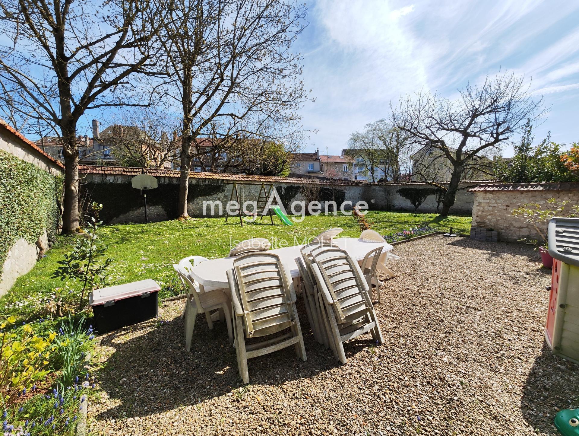 Miniature photo - 2 / 12