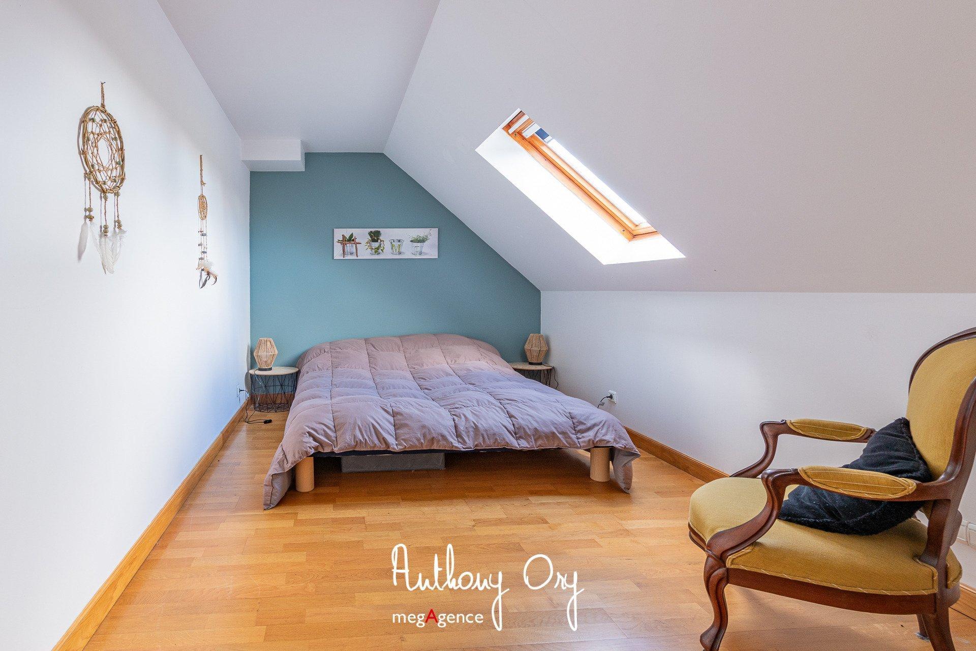 Miniature photo - 16 / 20