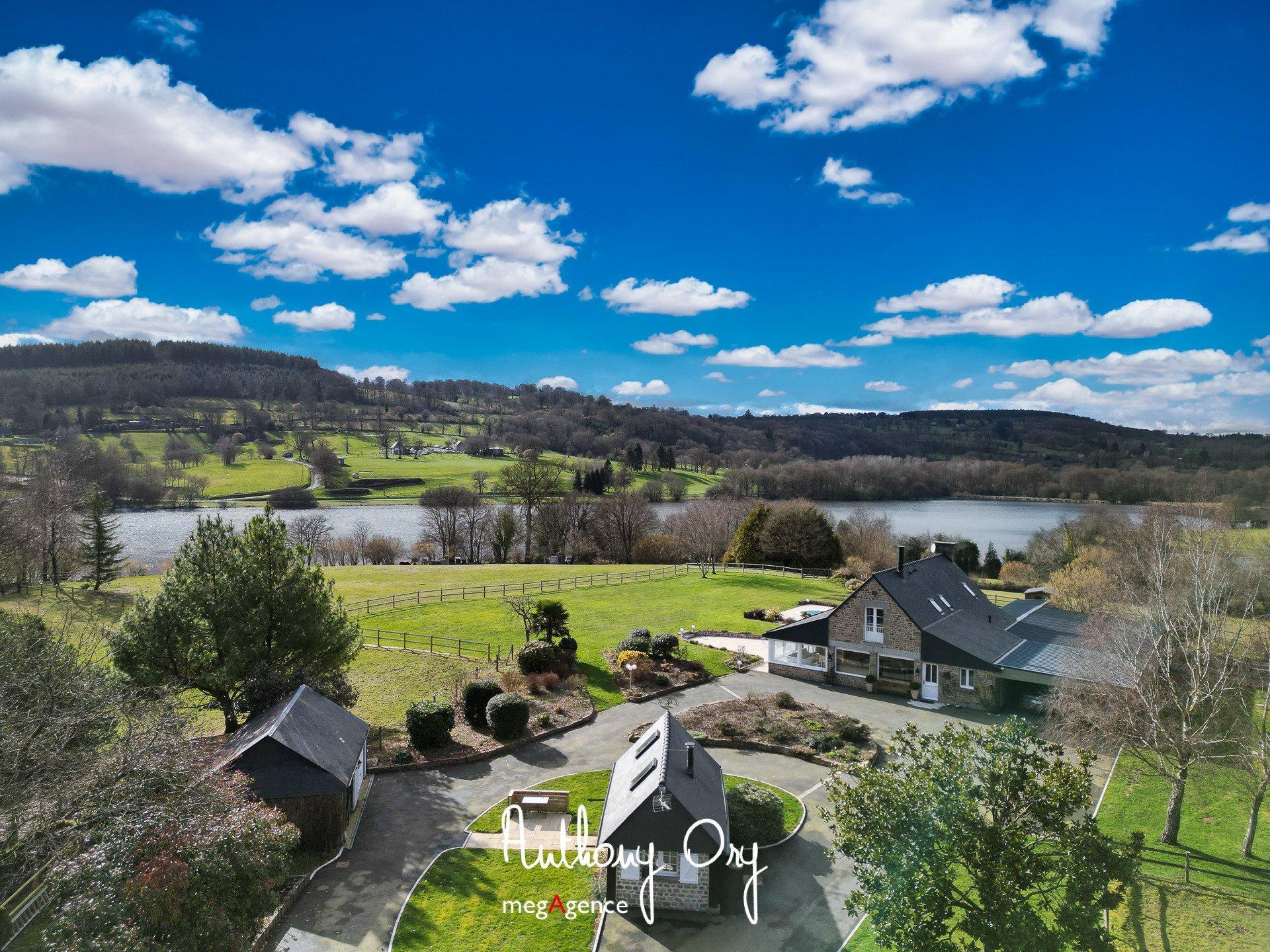 Miniature photo - 2 / 20