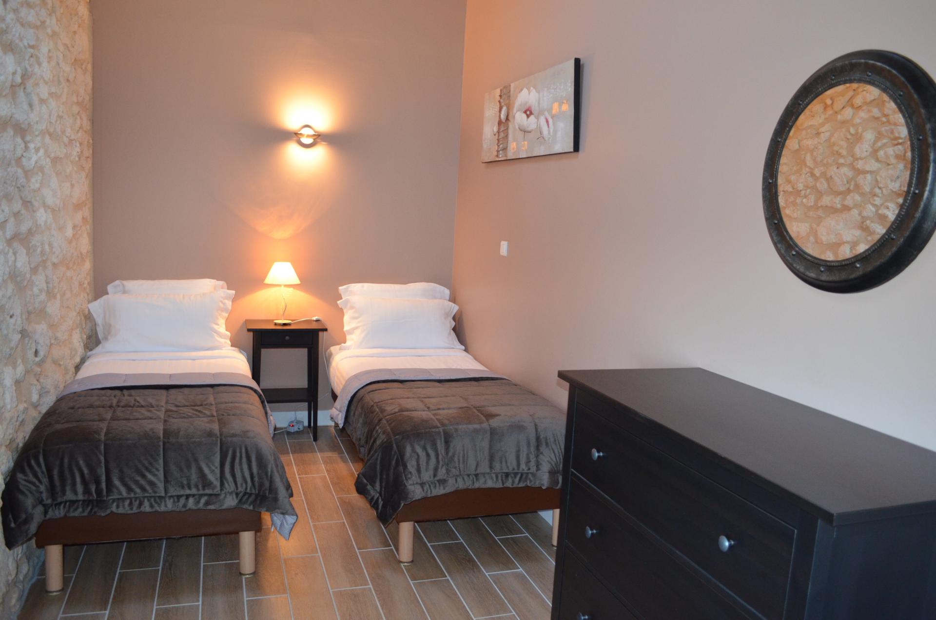 Miniature photo - 6 / 20