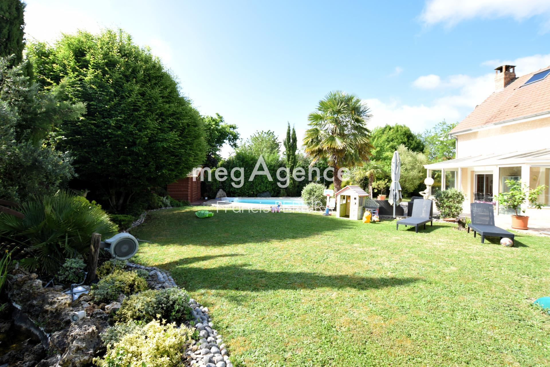 Miniature photo - 2 / 14