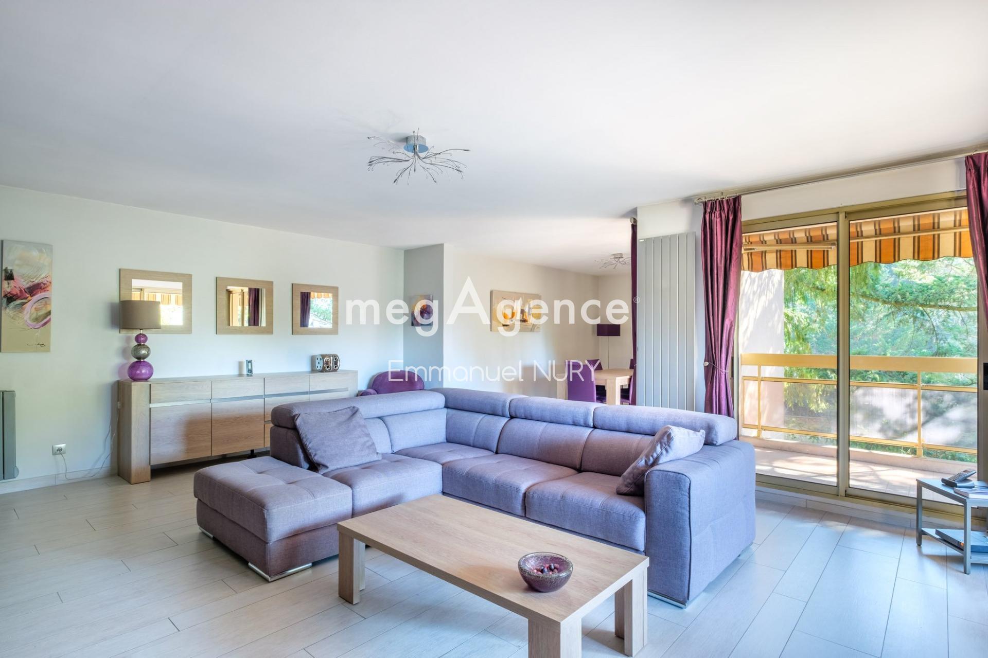 Miniature photo - 9 / 12