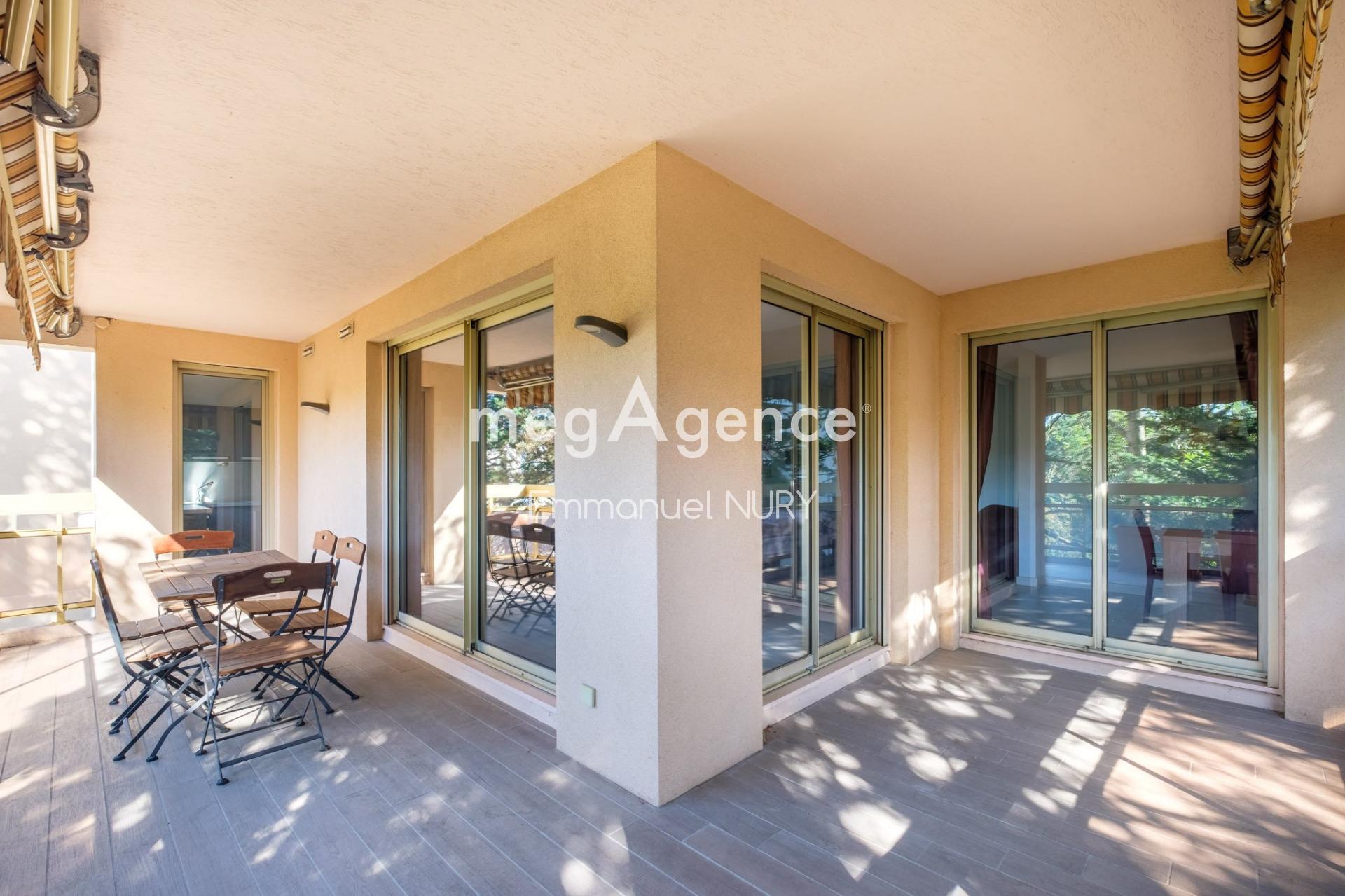 Miniature photo - 10 / 12