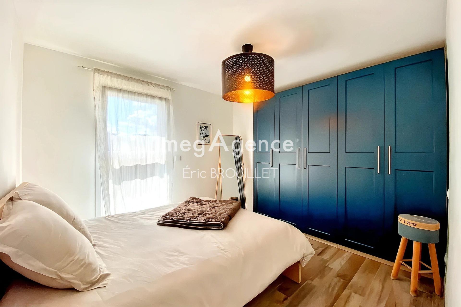 Miniature photo - 3 / 9