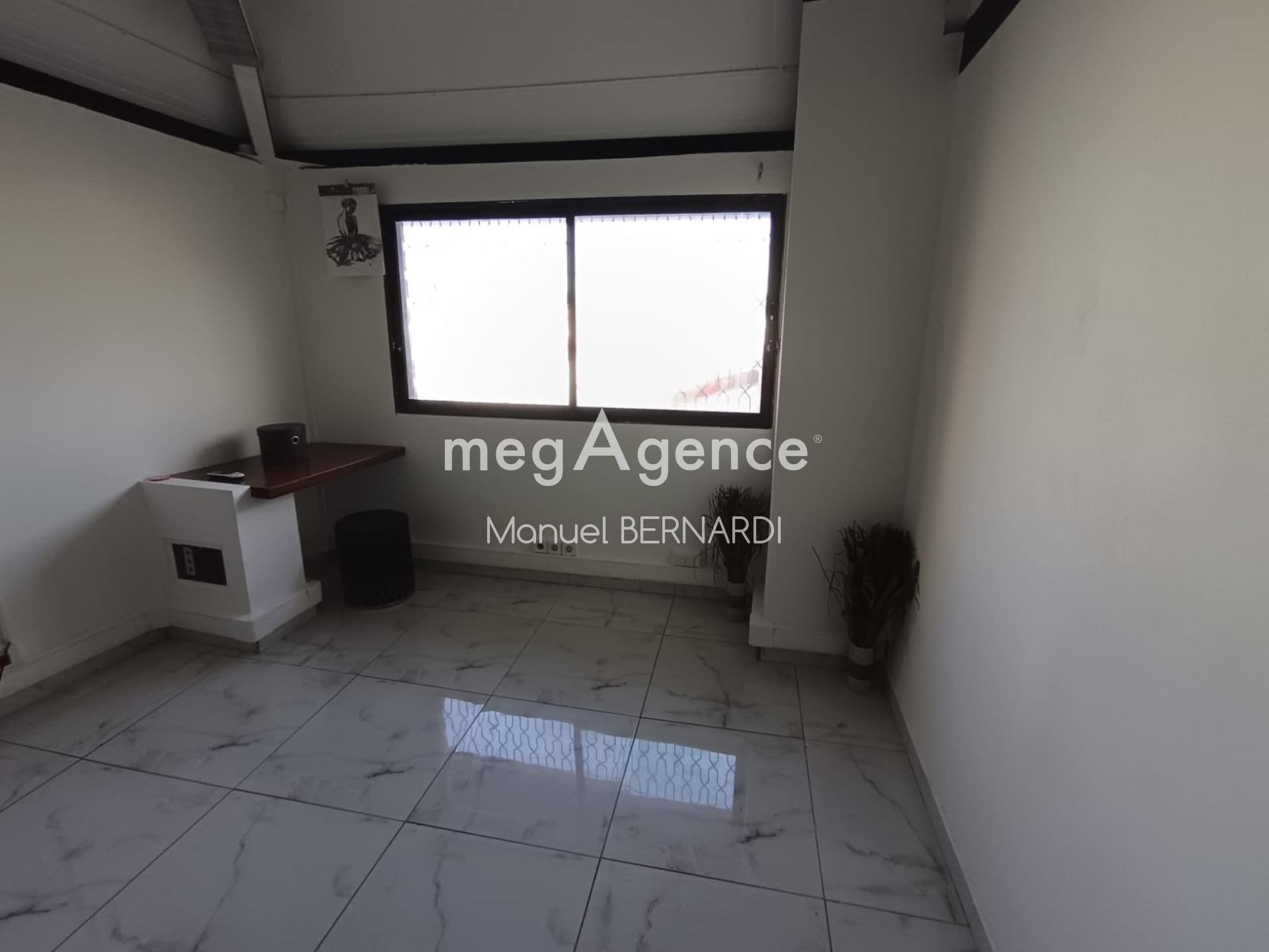 Miniature photo - 3 / 4