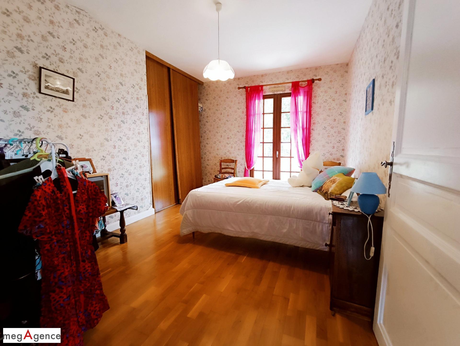 Miniature photo - 8 / 10