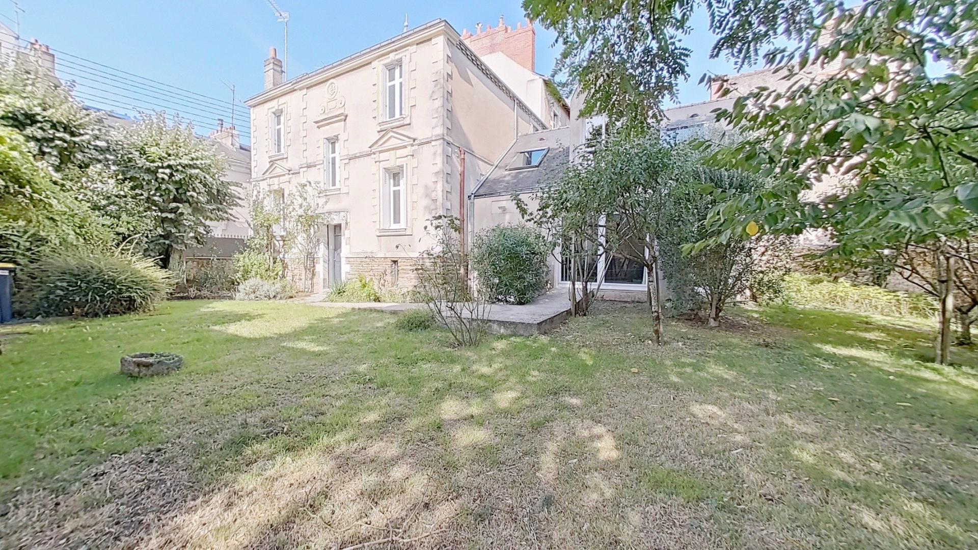 Miniature photo - 2 / 6