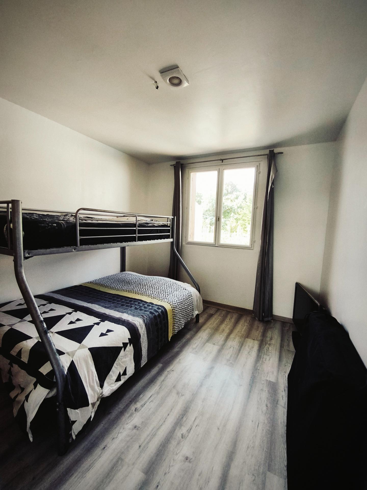 Miniature photo - 7 / 10