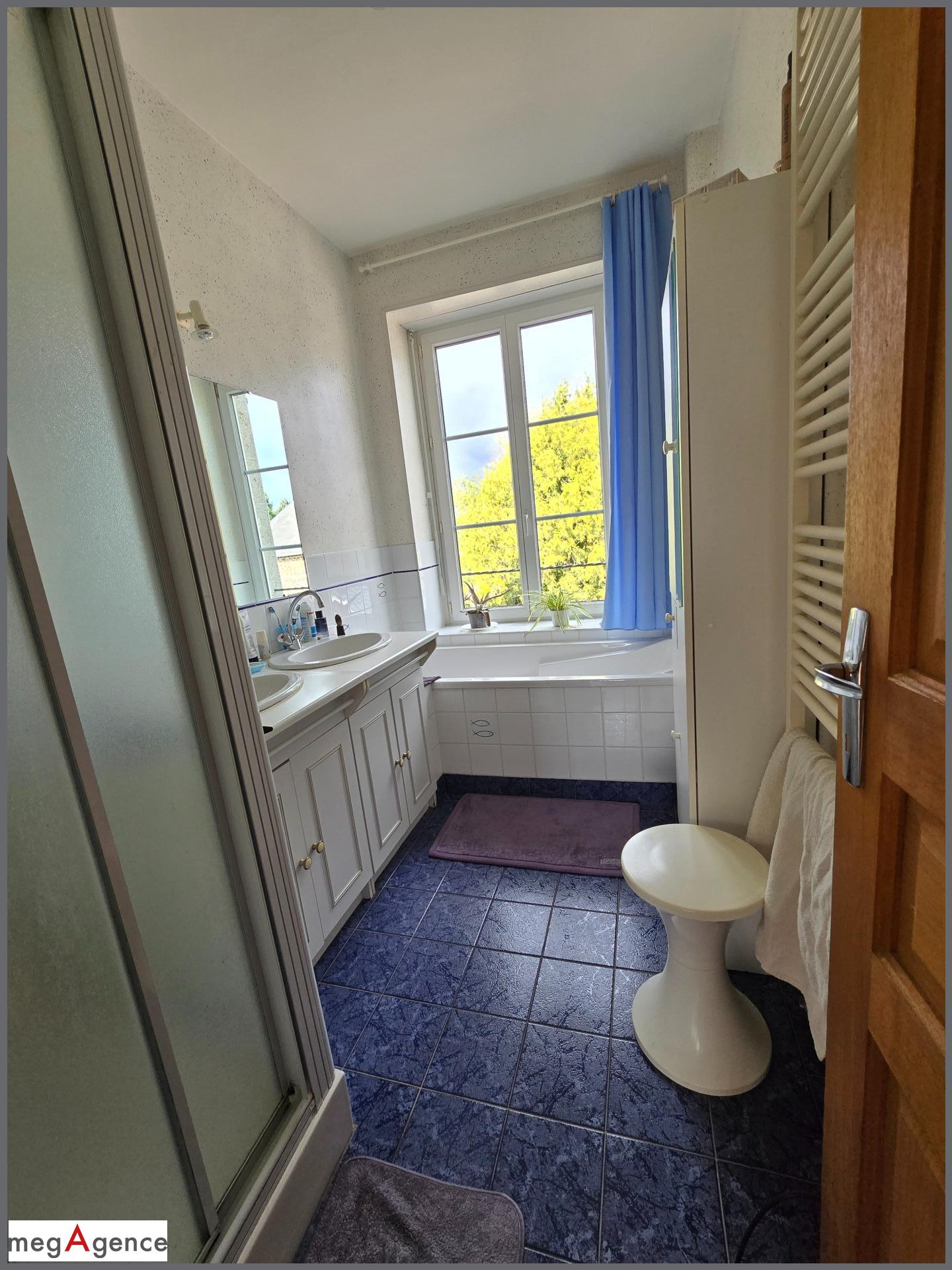 Miniature photo - 12 / 16