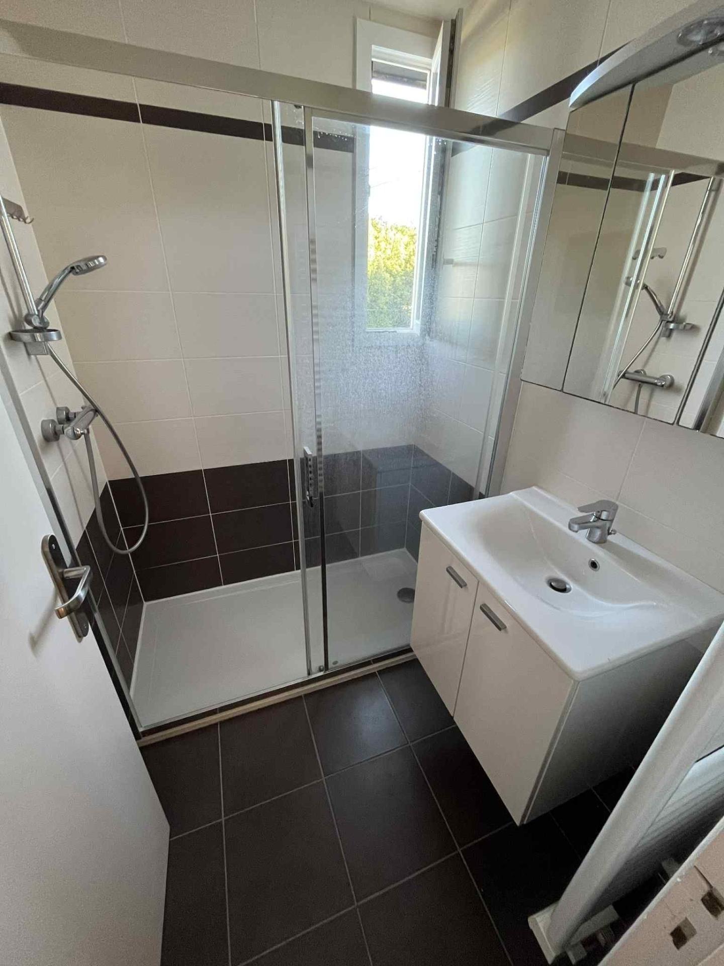 Miniature photo - 6 / 8