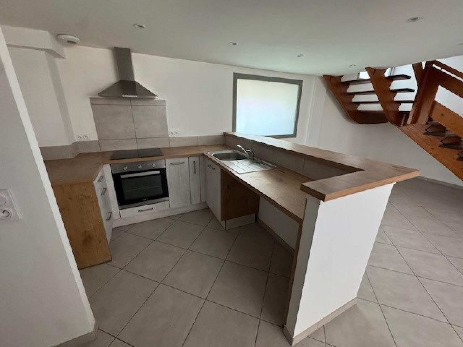 Miniature photo - 2 / 12