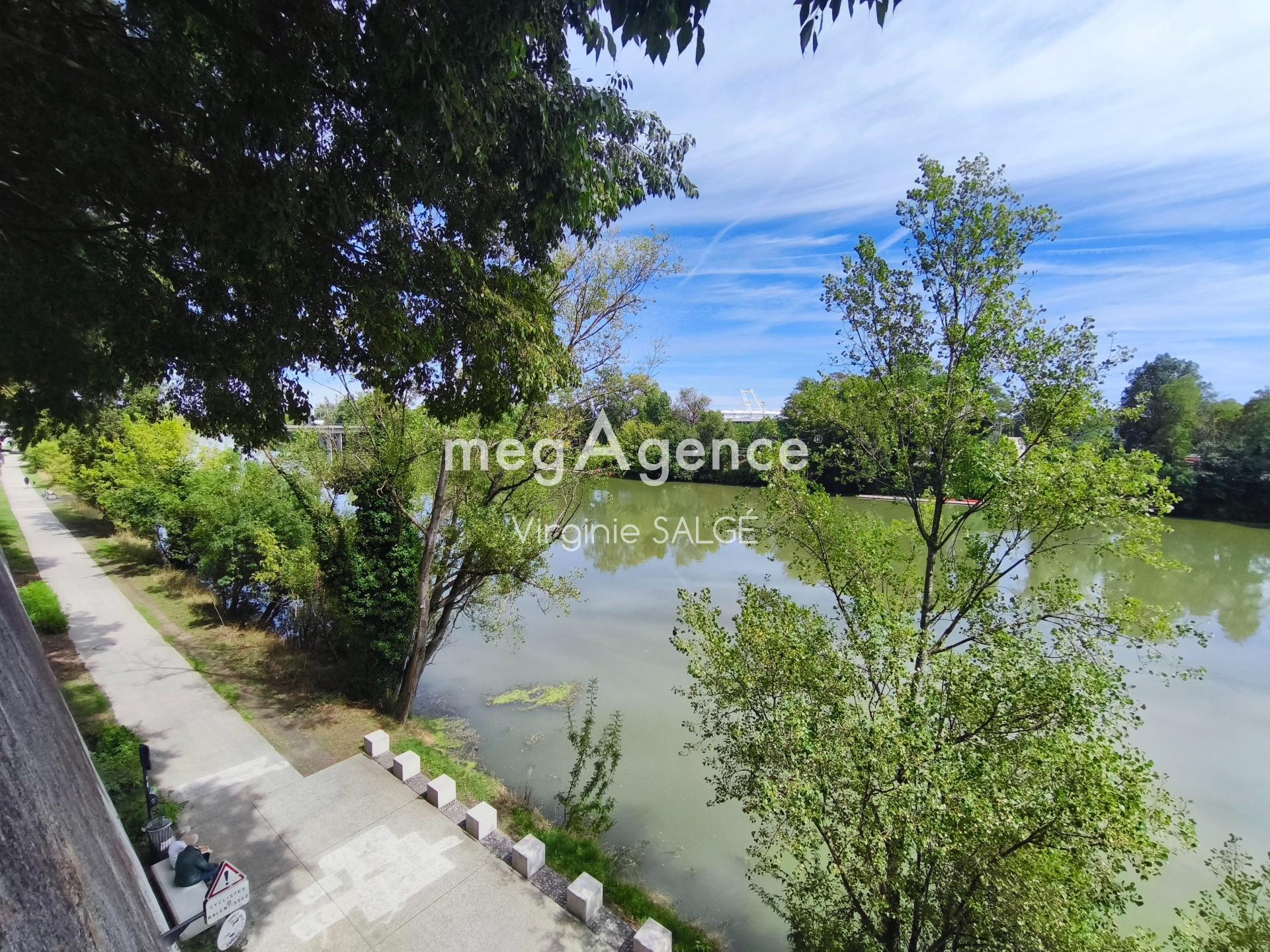 Miniature photo - 2 / 7