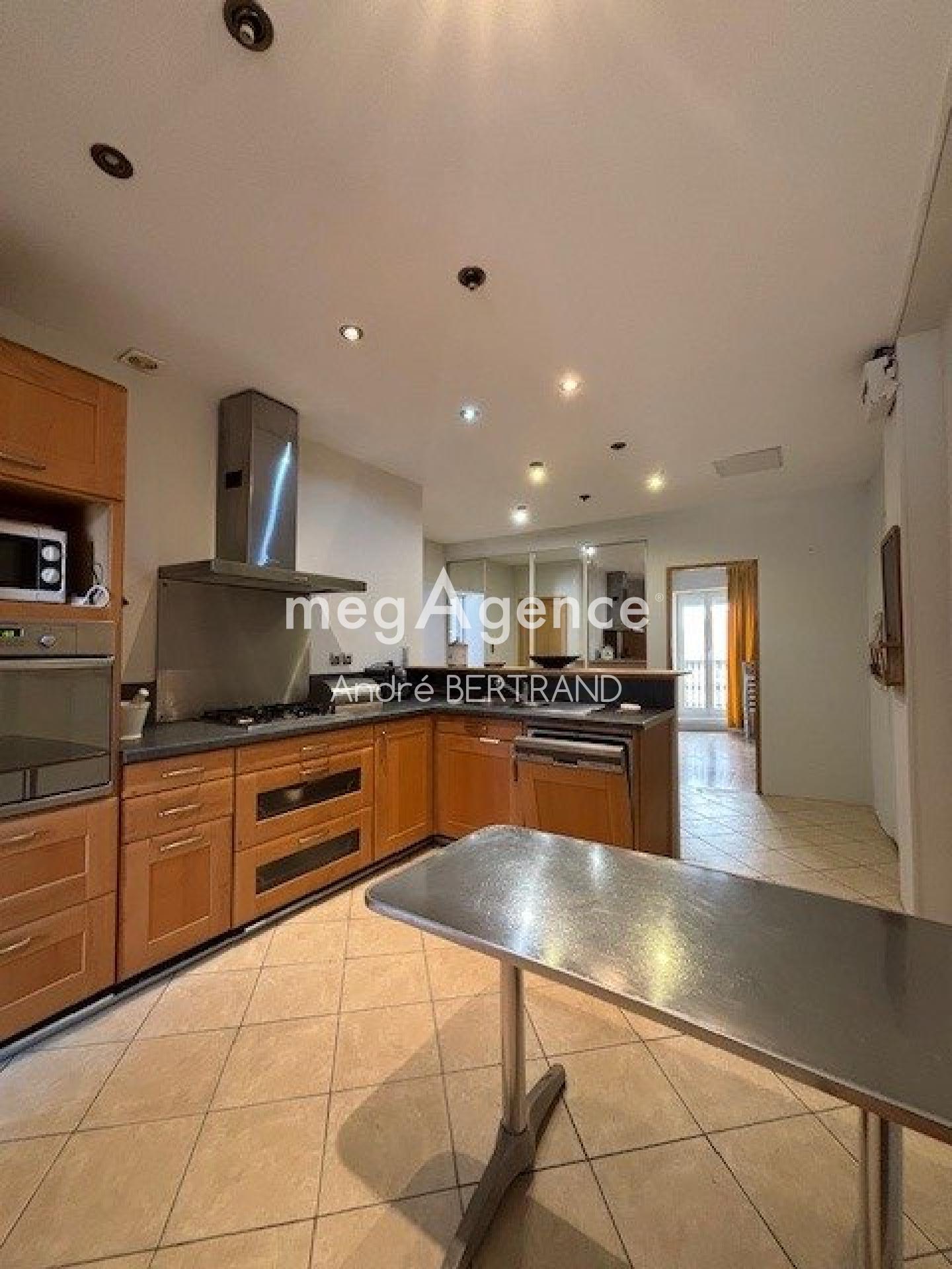 Miniature photo - 3 / 8