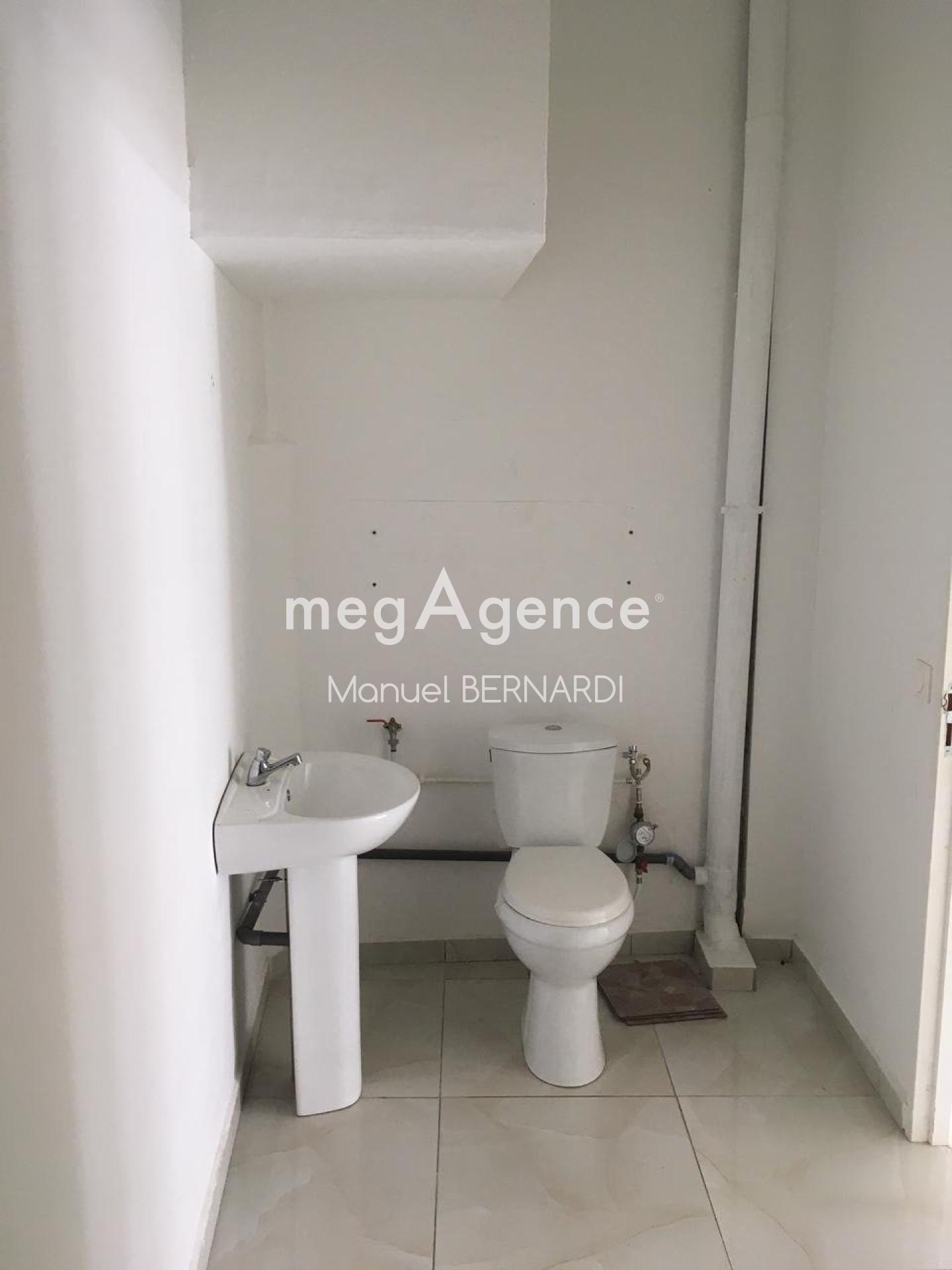 Miniature photo - 3 / 3