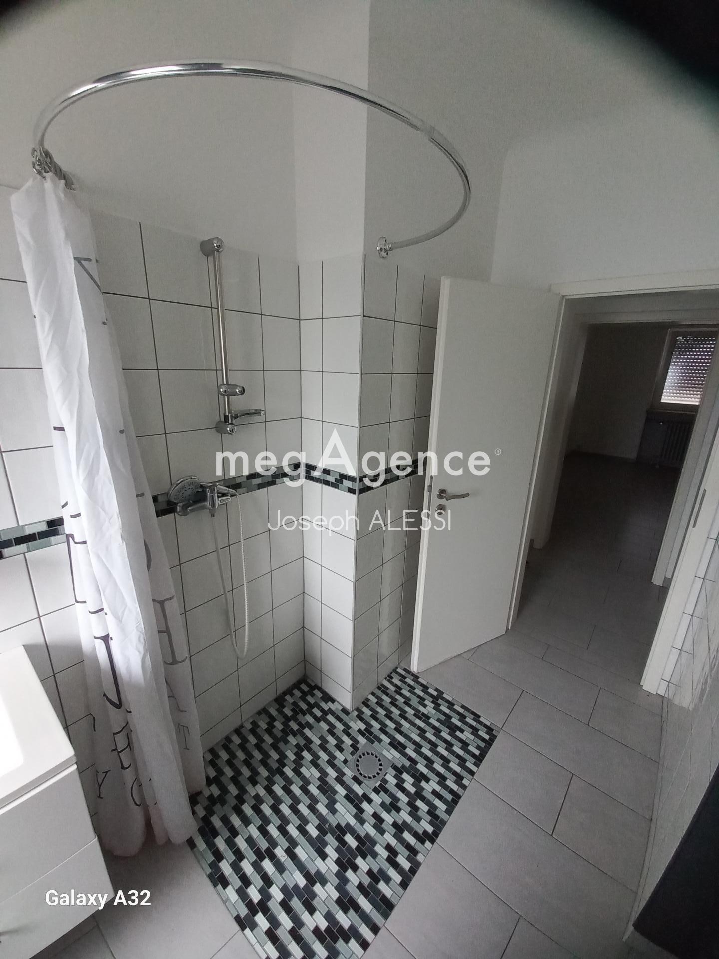 Miniature photo - 12 / 13