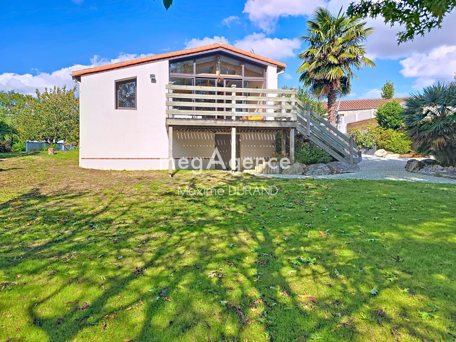 Miniature photo - 2 / 18