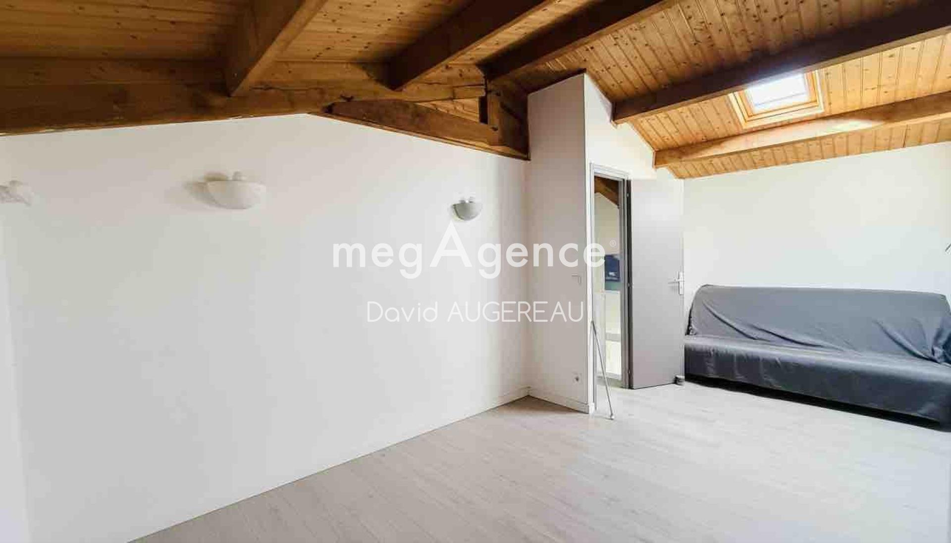 Miniature photo - 8 / 9