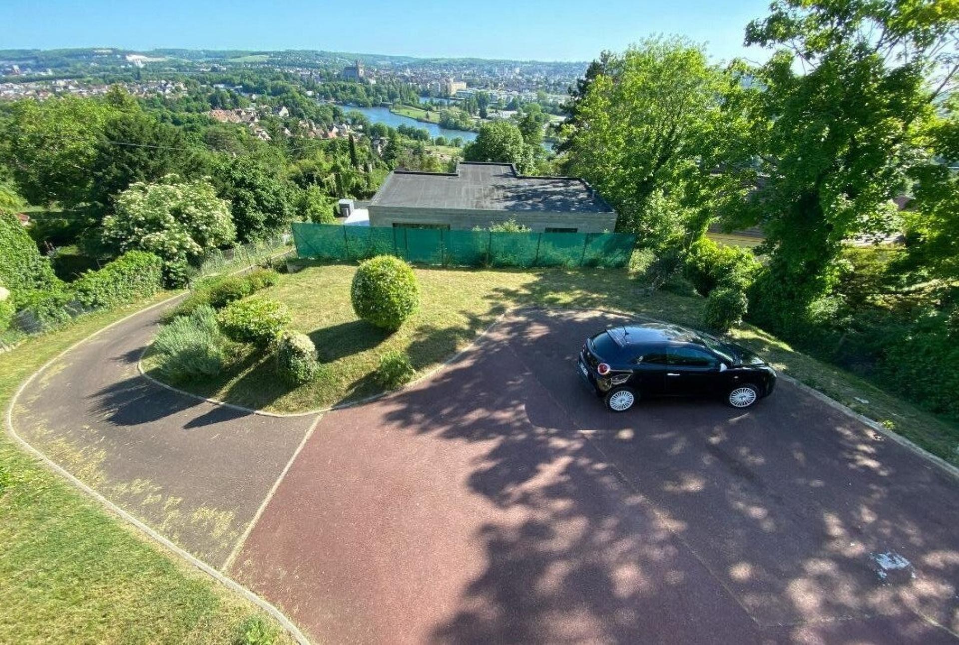 Miniature photo - 2 / 10