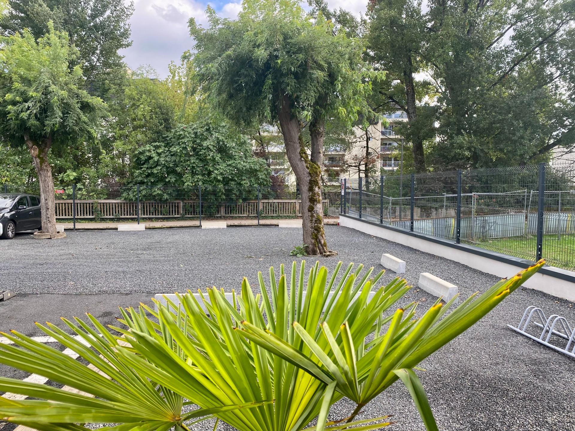 Miniature photo - 2 / 9