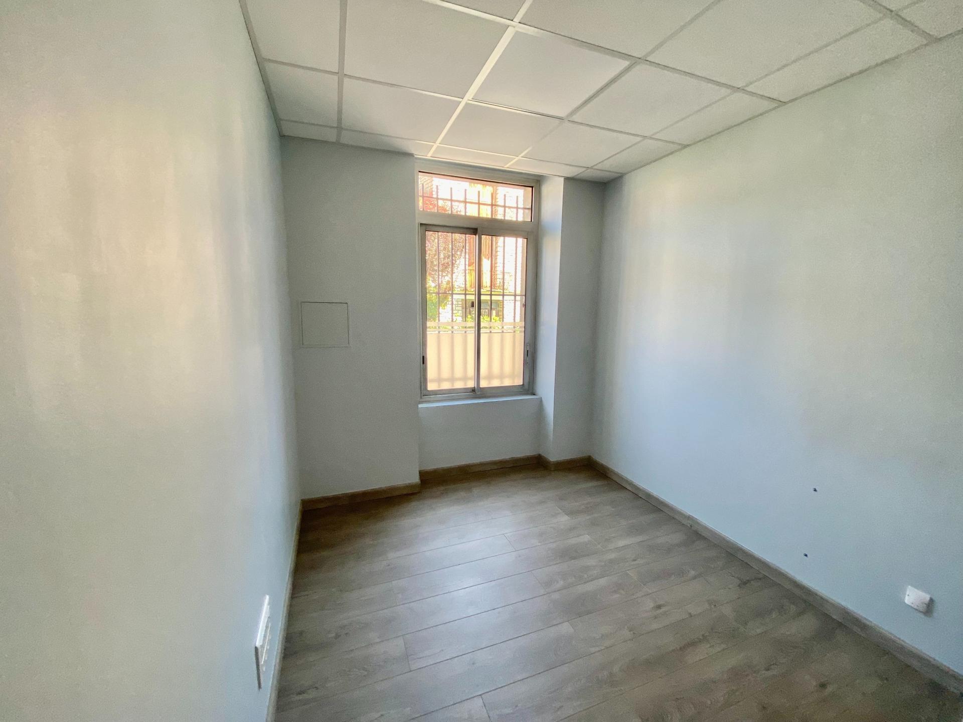 Miniature photo - 6 / 9