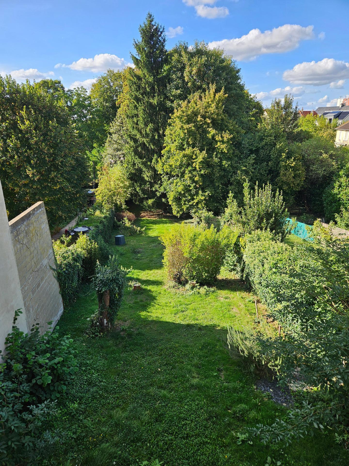 Miniature photo - 8 / 10