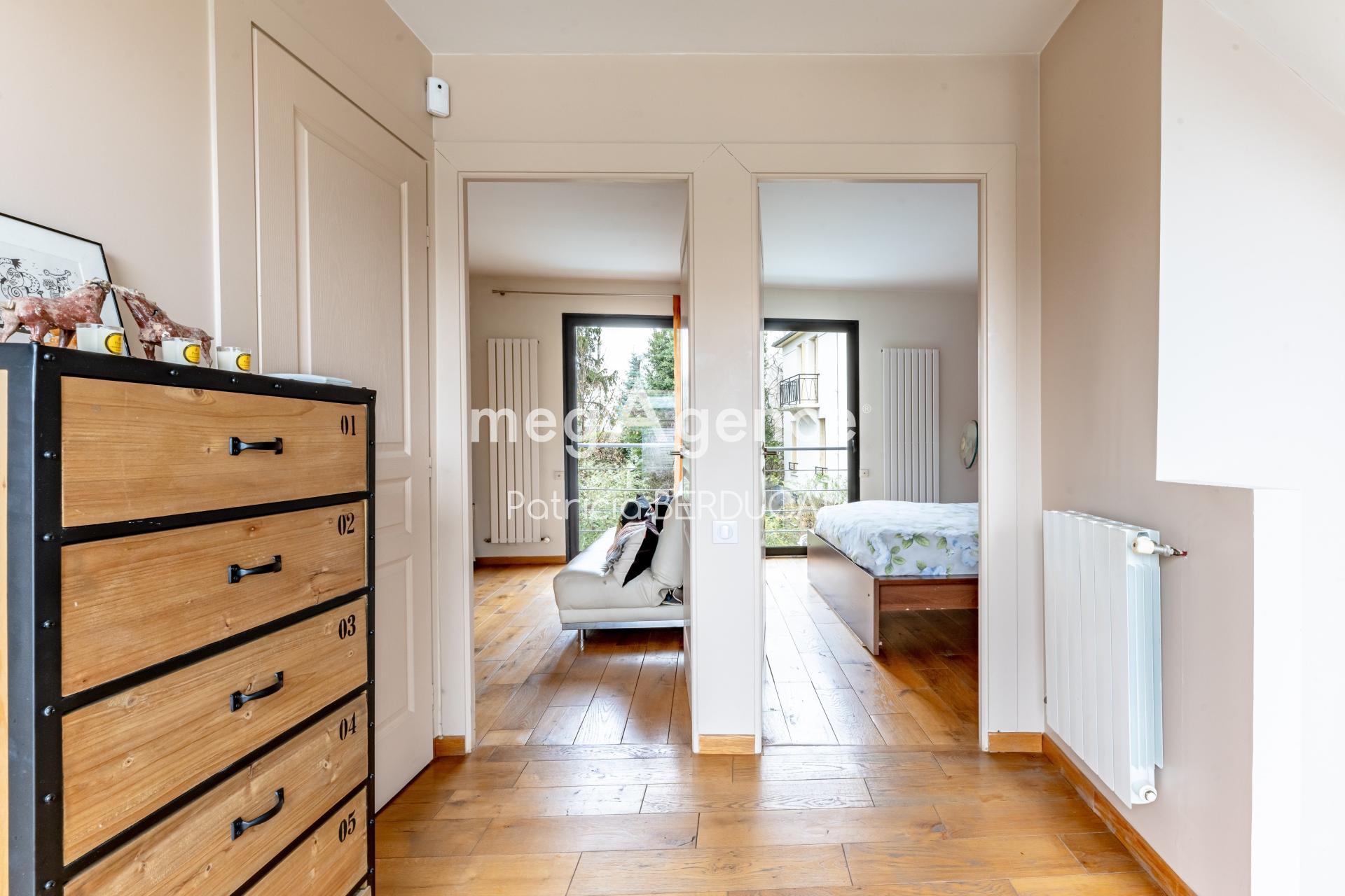 Miniature photo - 5 / 9