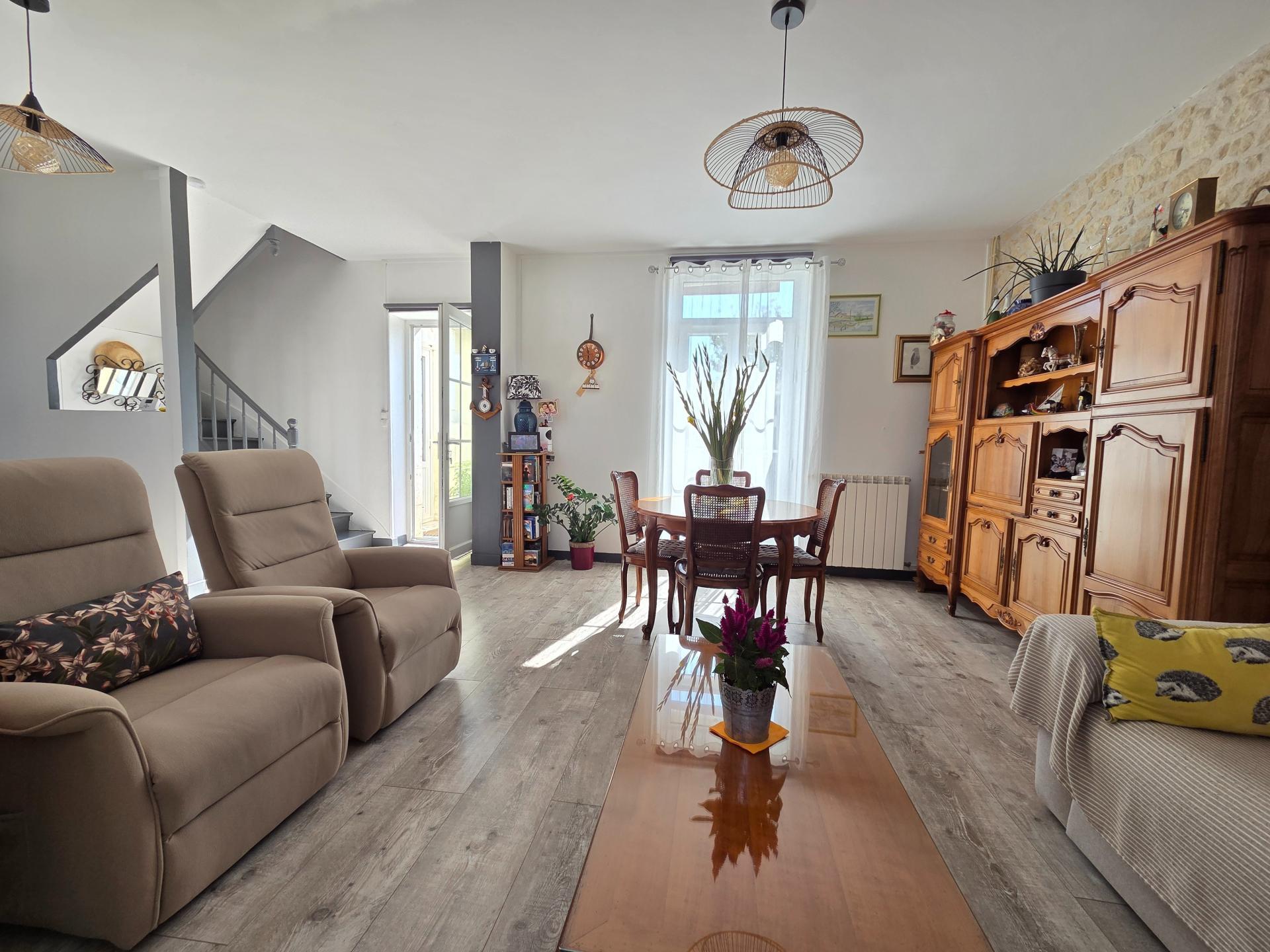 Miniature photo - 2 / 16