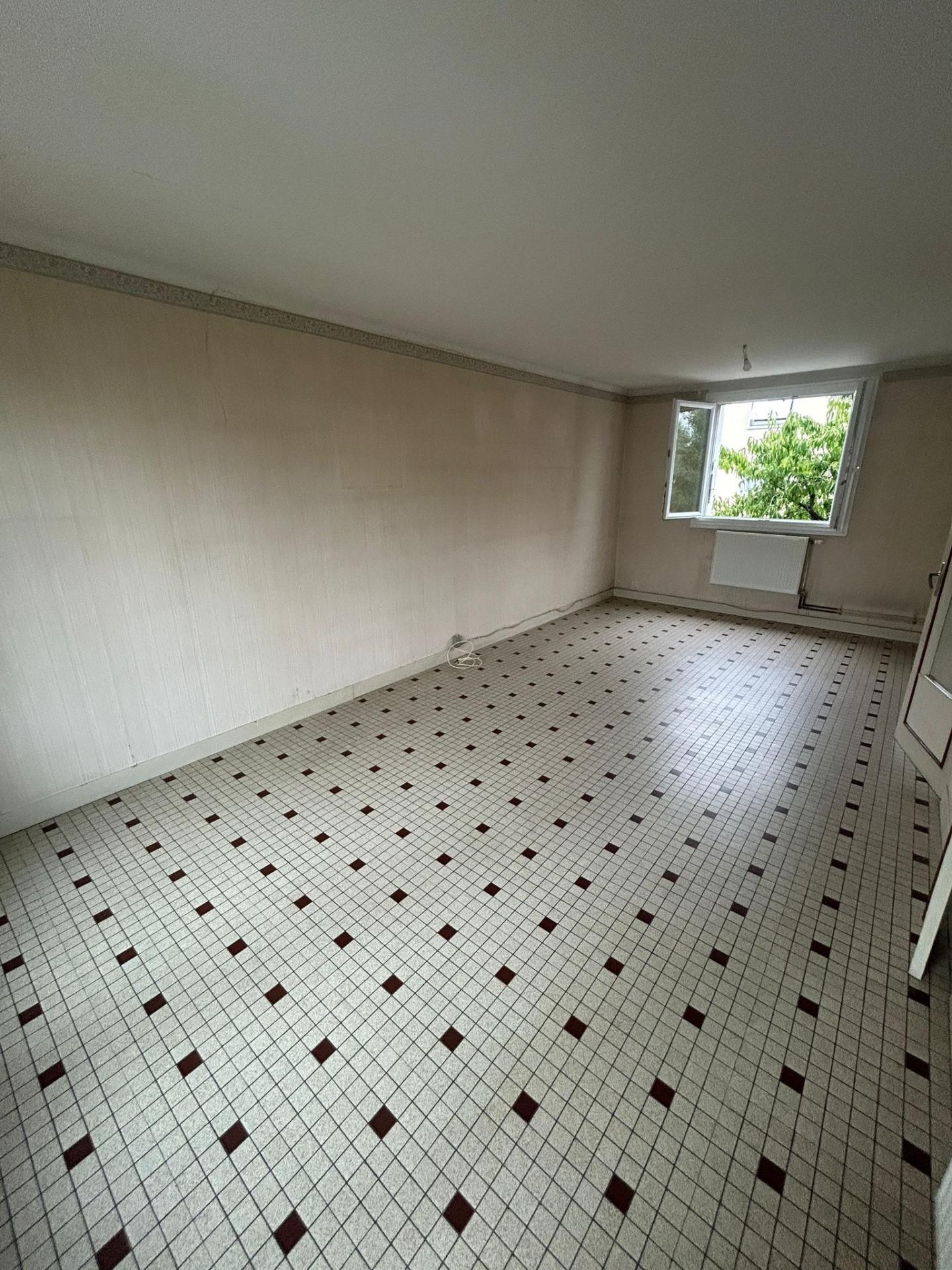 Miniature photo - 2 / 8