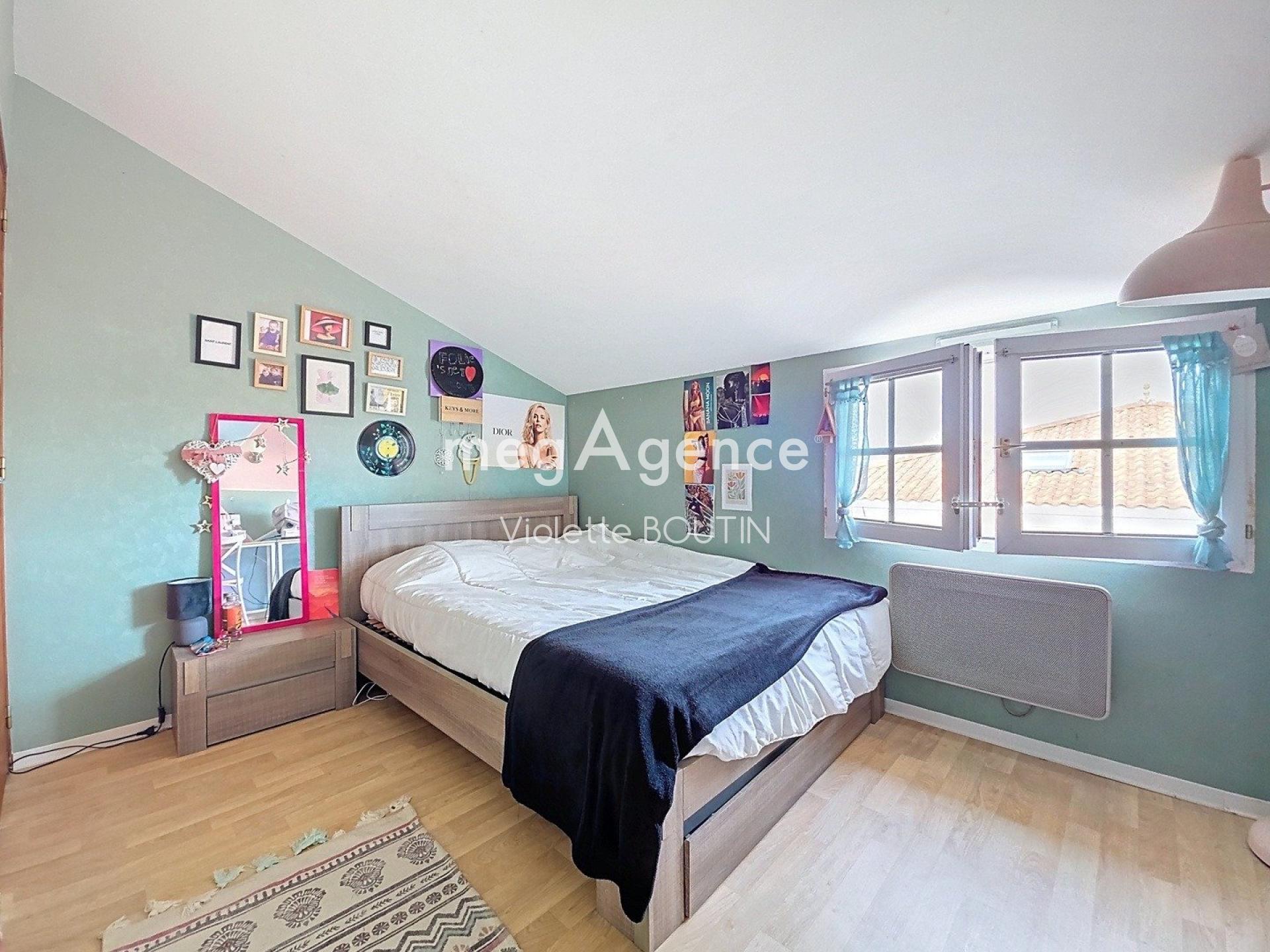 Miniature photo - 11 / 16