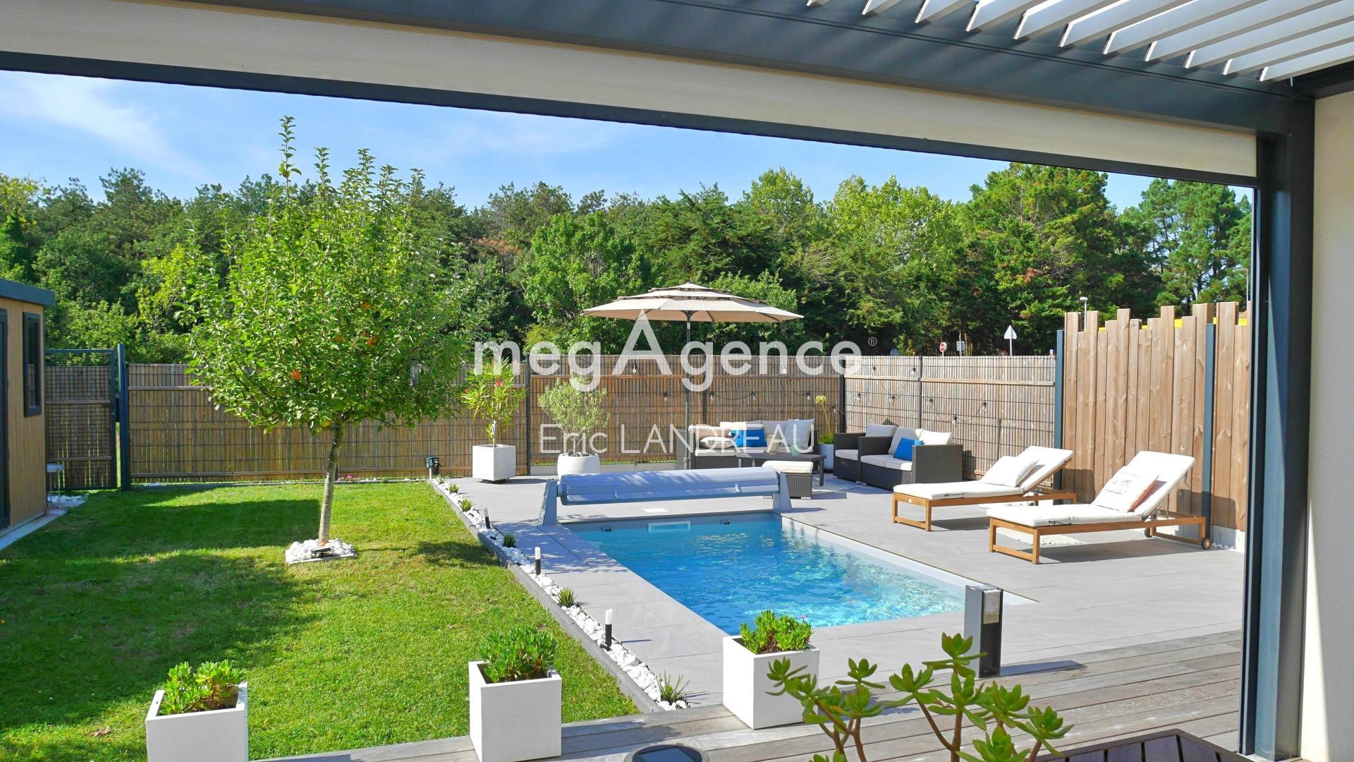 Miniature photo - 13 / 16