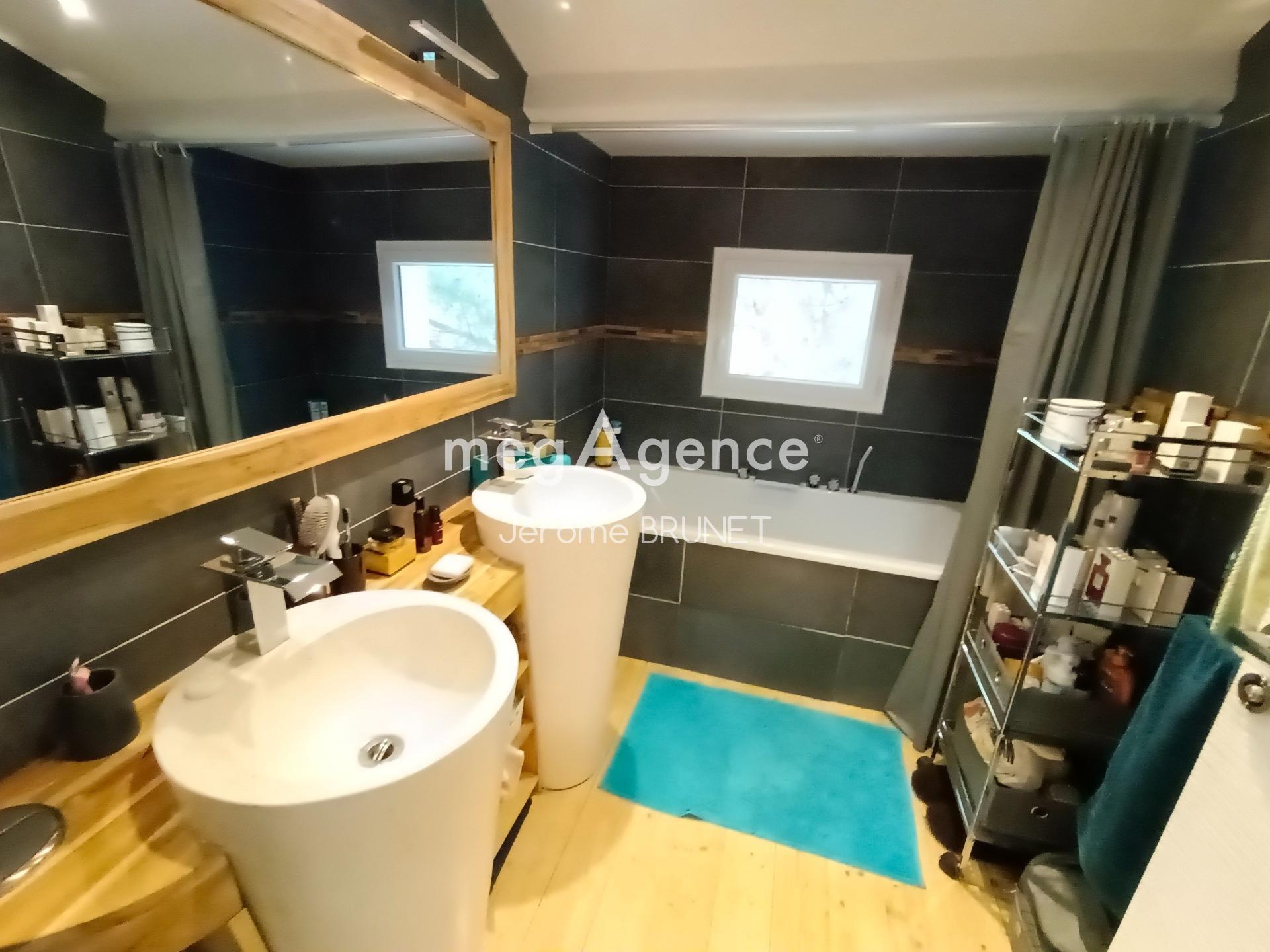 Miniature photo - 2 / 9